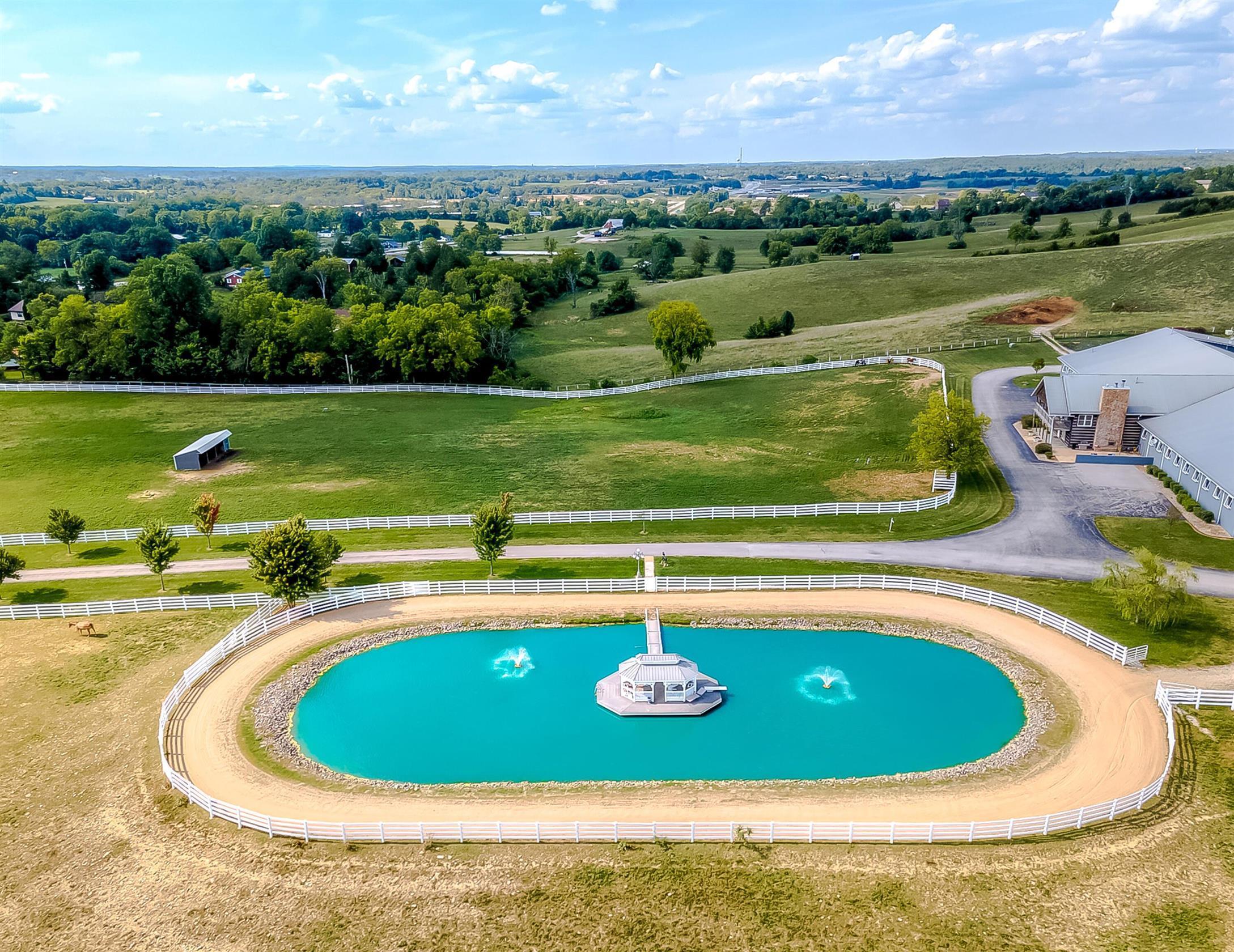 2305 Harrodsburg Road