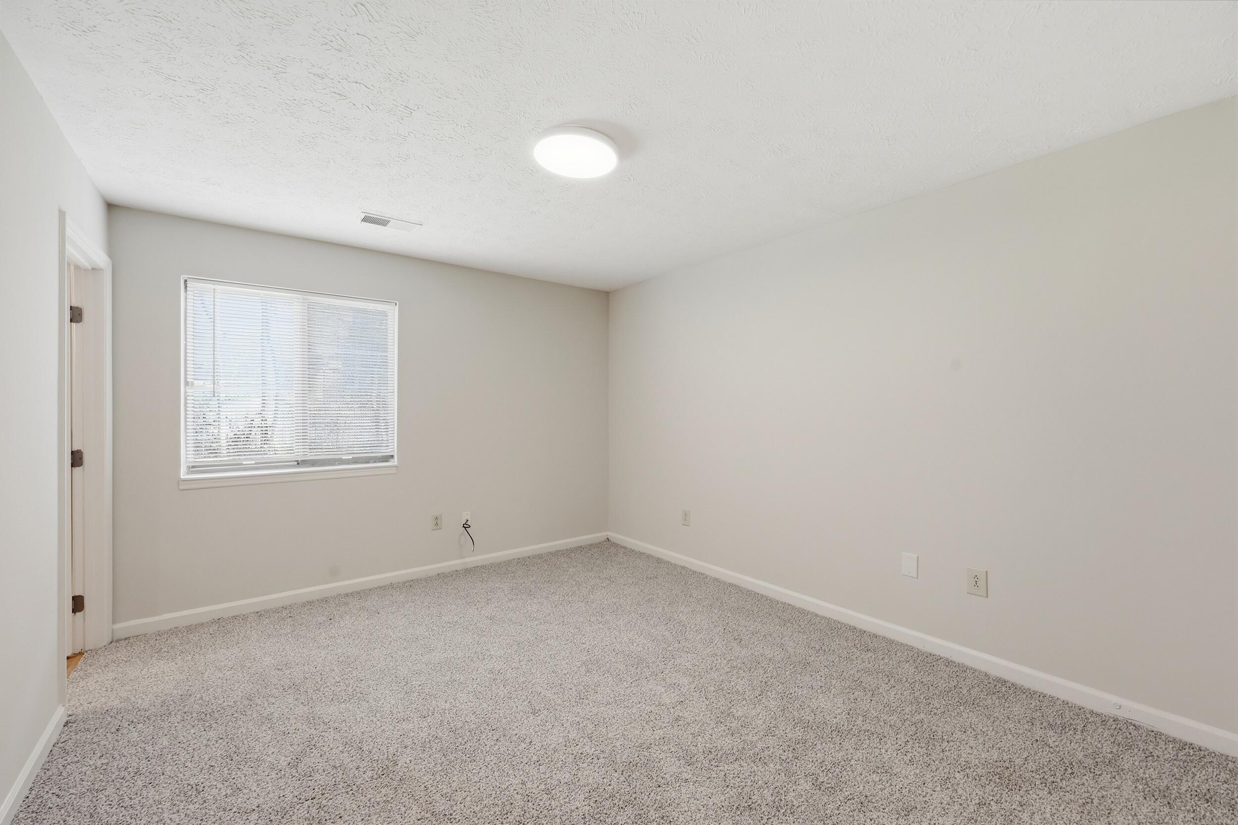 1633 Summerhill Drive