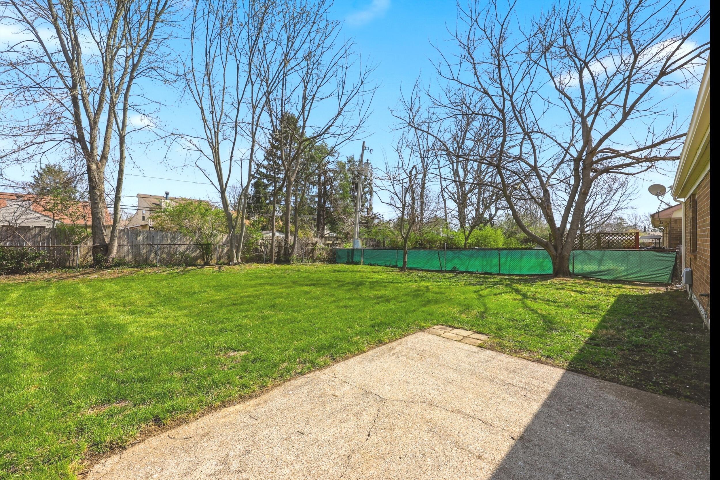 1633 Summerhill Drive