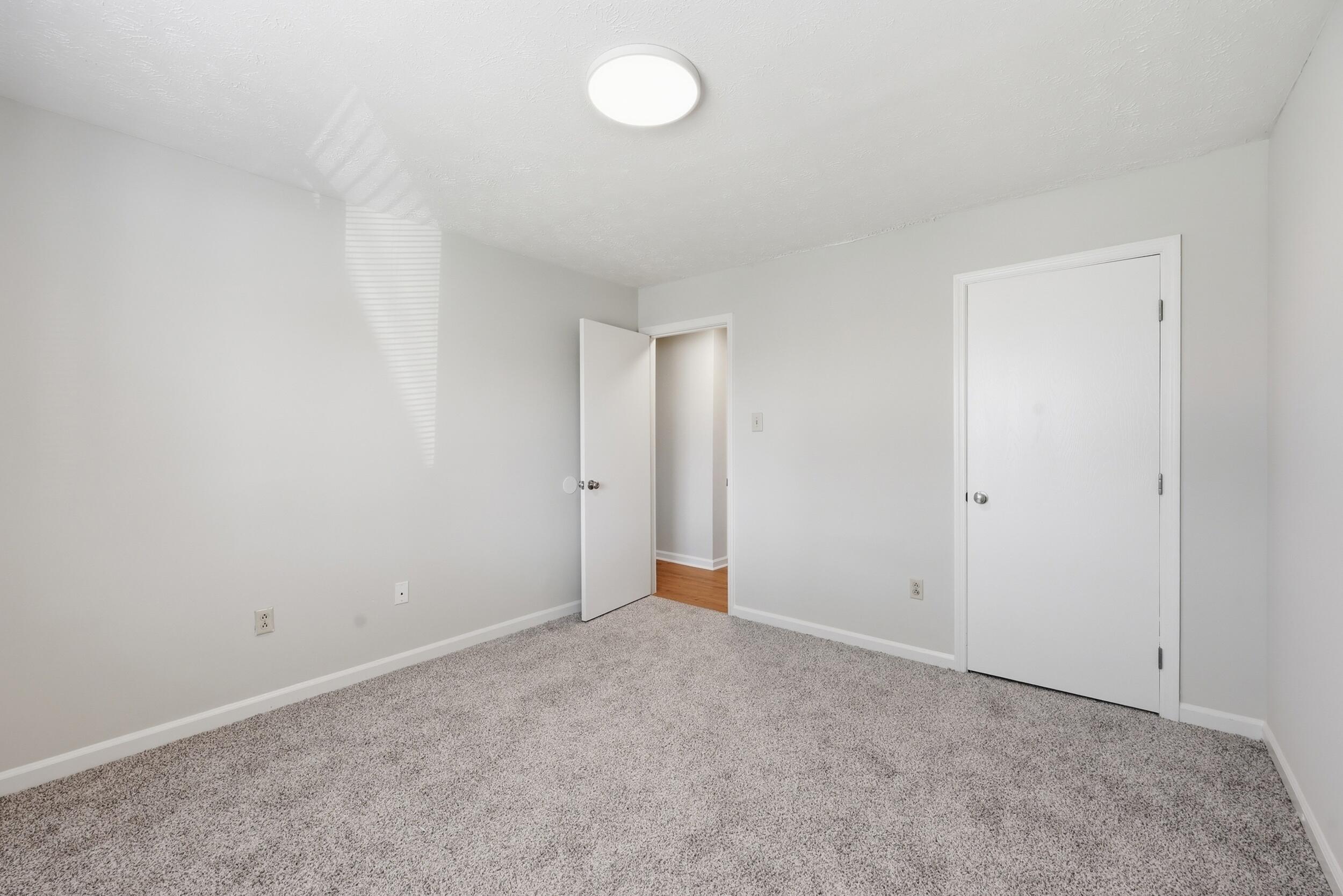 1633 Summerhill Drive