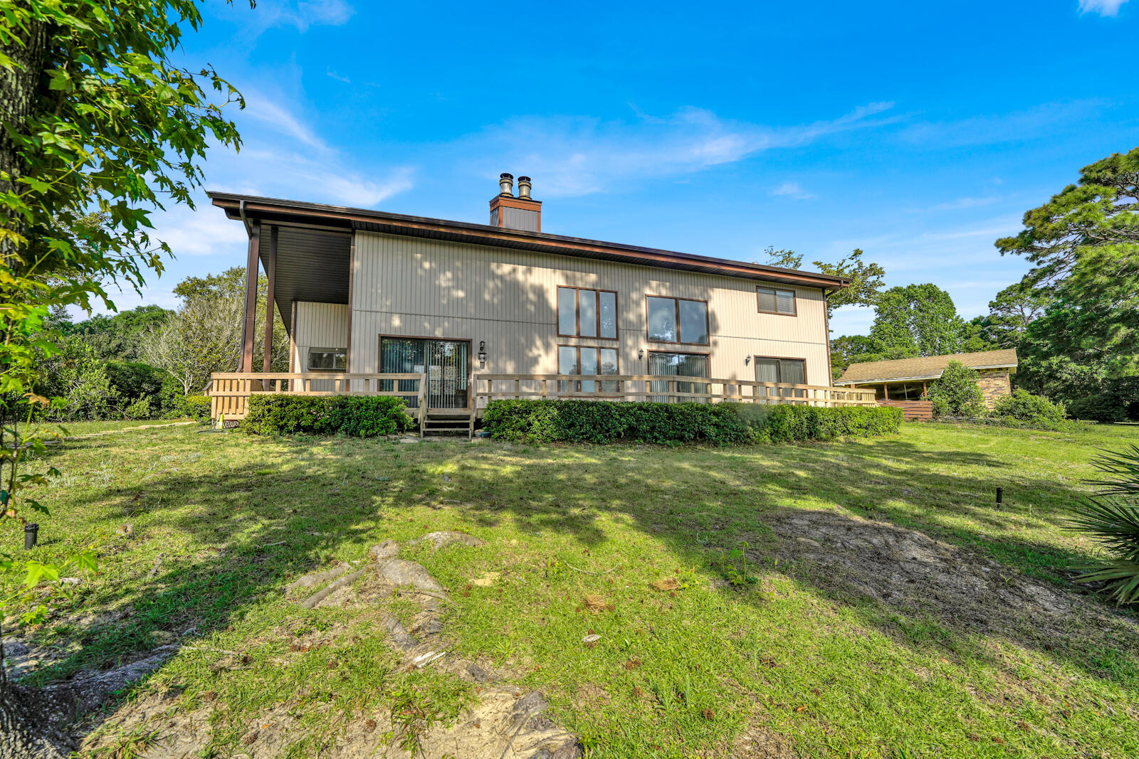 645 Carr Drive