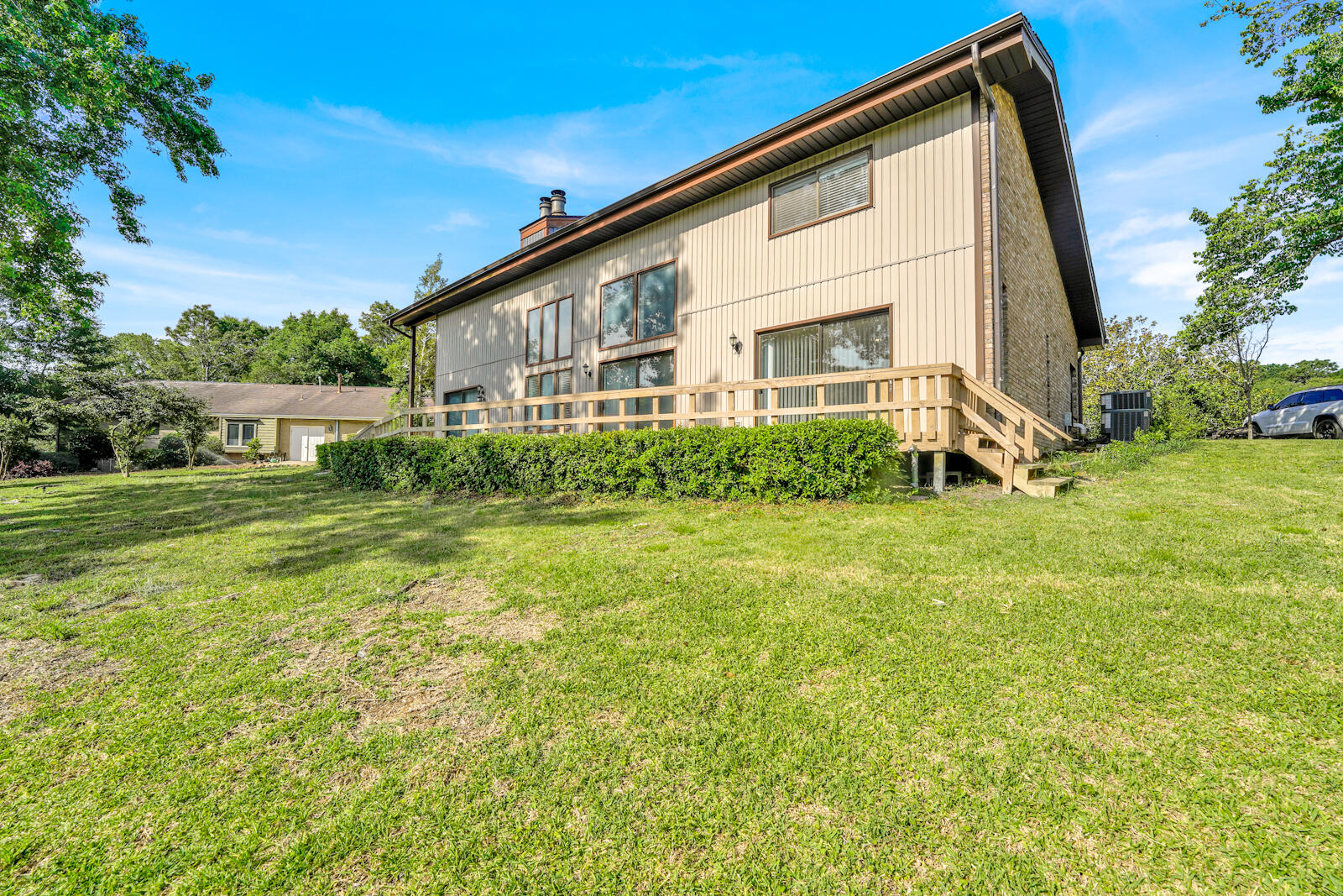 645 Carr Drive