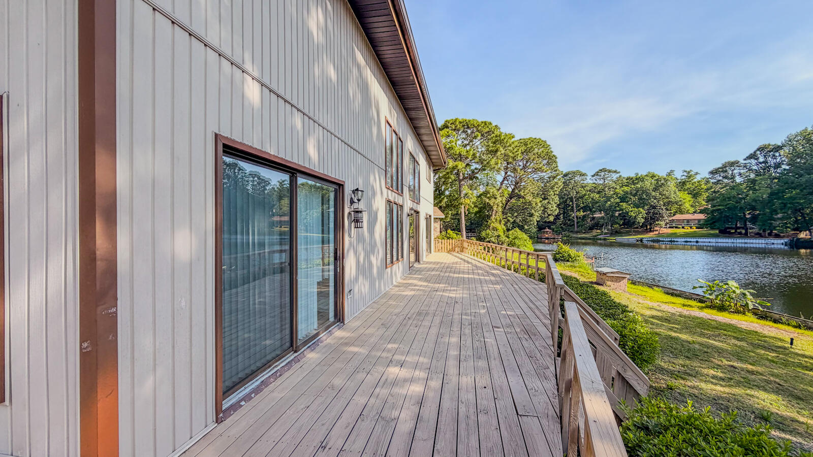 645 Carr Drive
