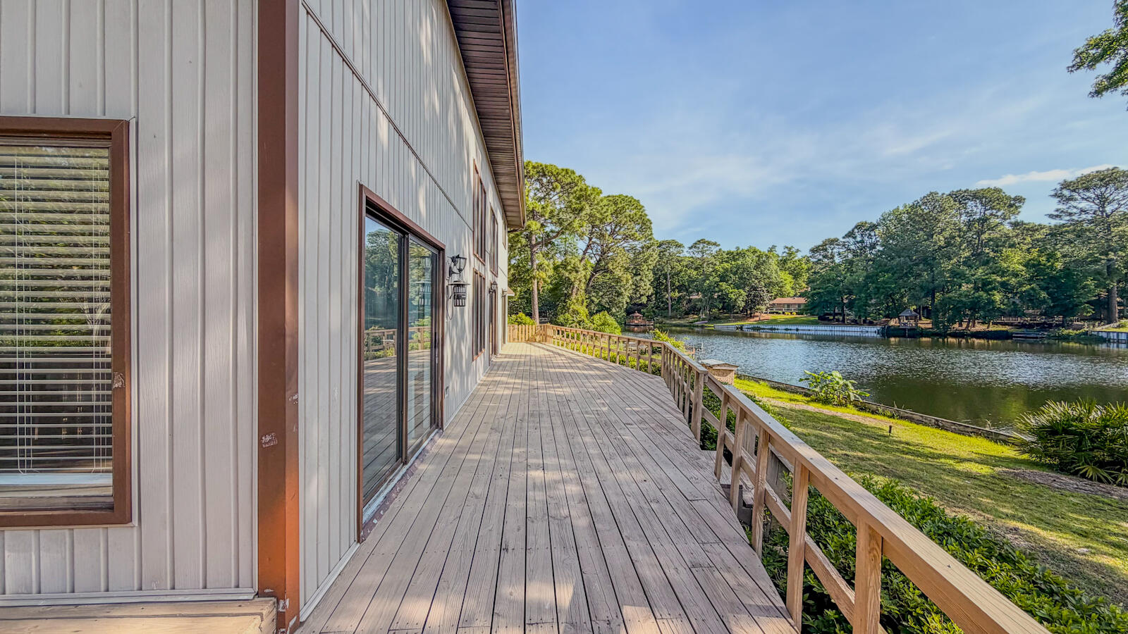 645 Carr Drive
