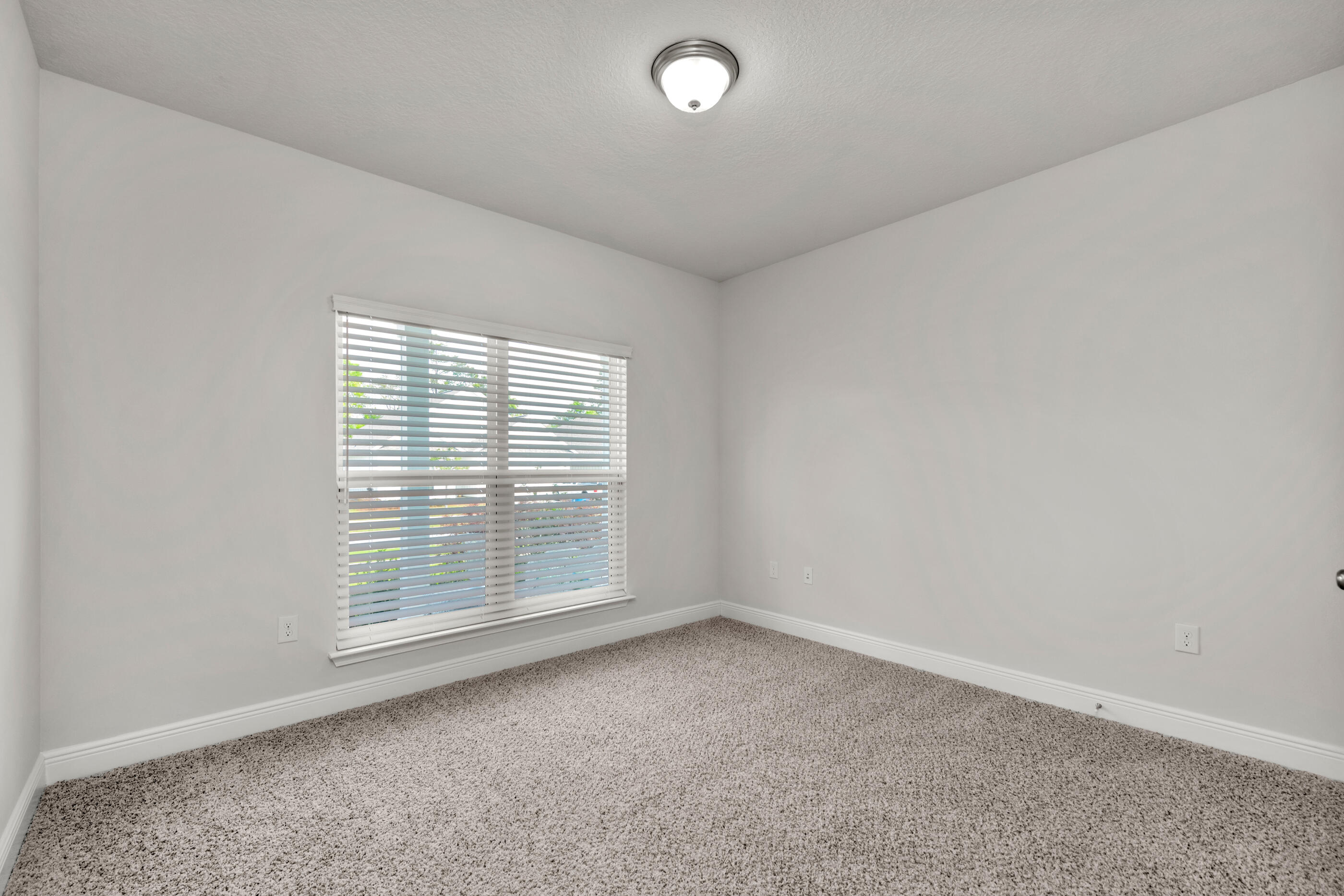 412 Lightning Bug Lane