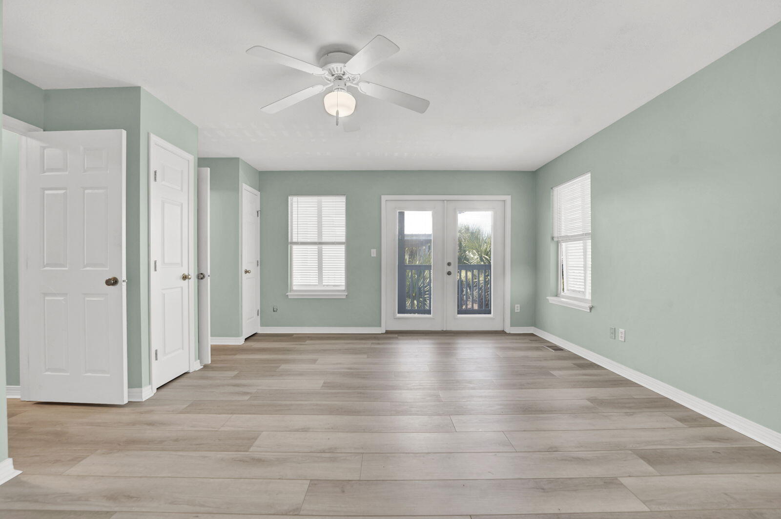 93 Beachfront Trail