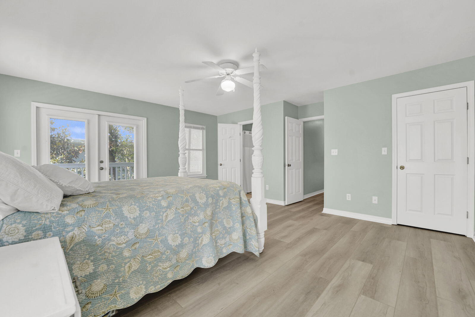 93 Beachfront Trail