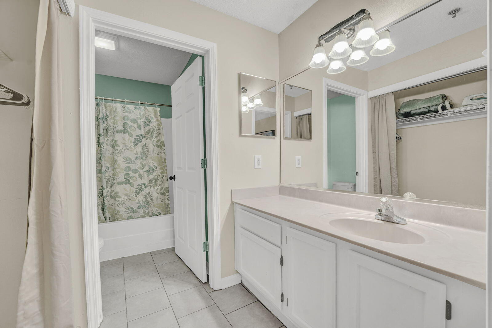 200 Sandestin Lane APT 612