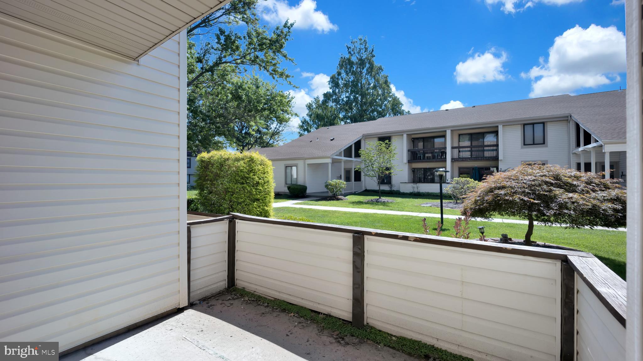 5 S AVON DRIVE