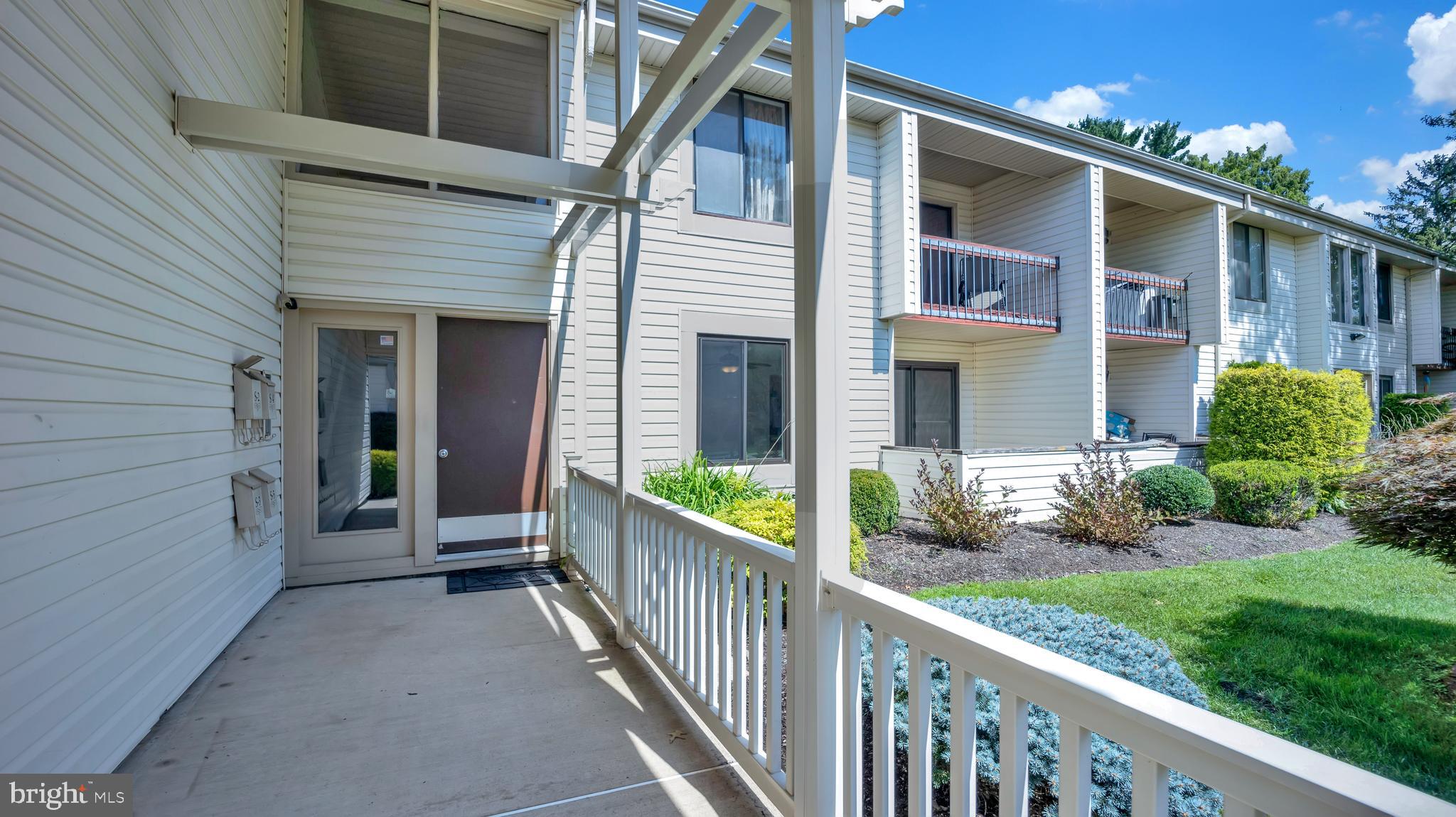 5 S AVON DRIVE