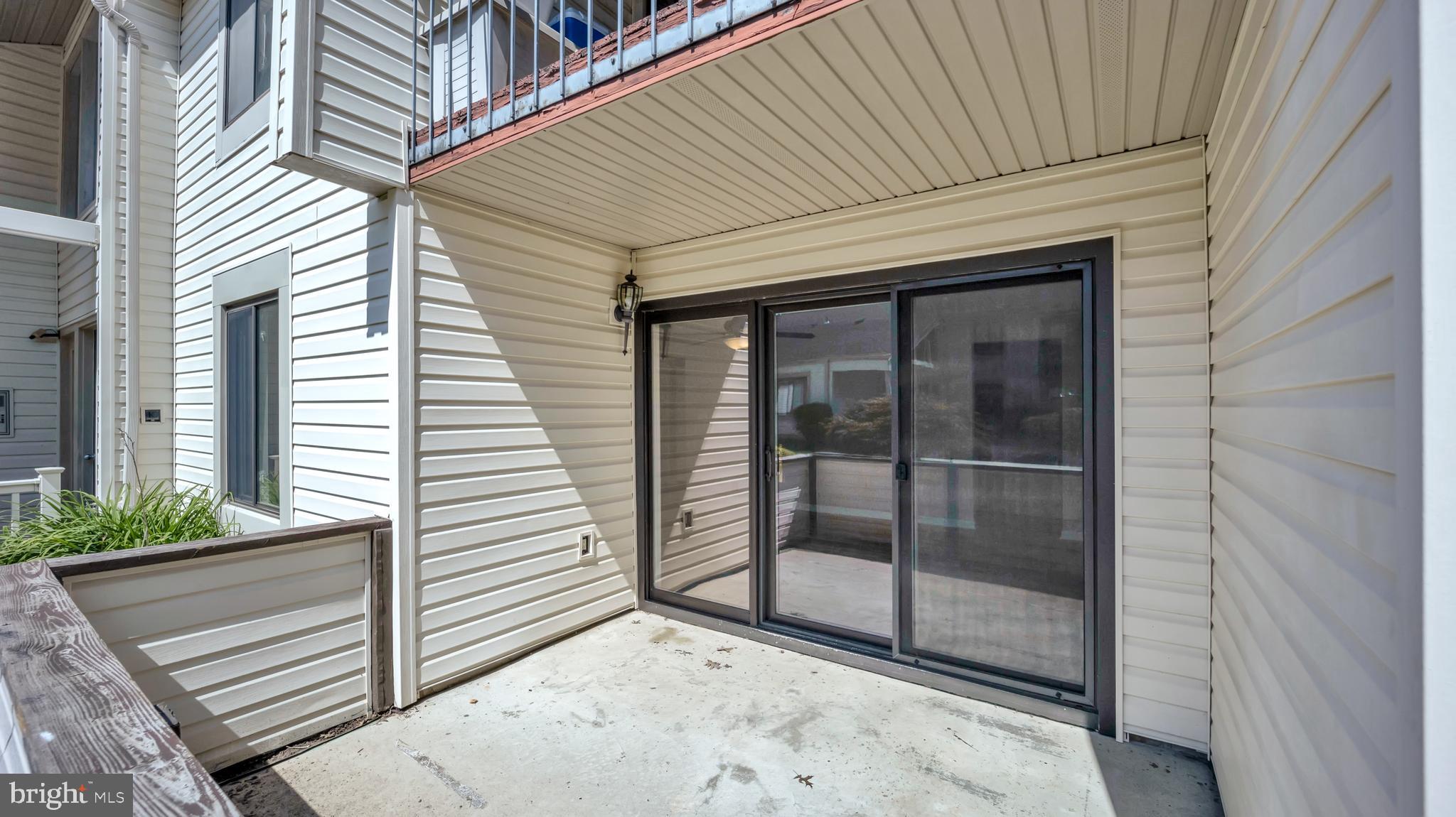 5 S AVON DRIVE