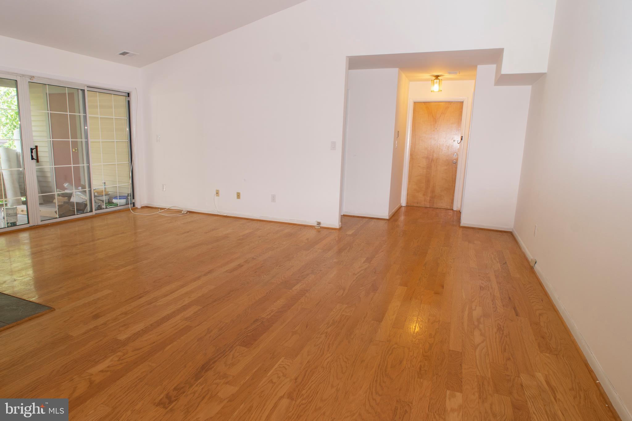 120 Acadia COURT Unit: 10