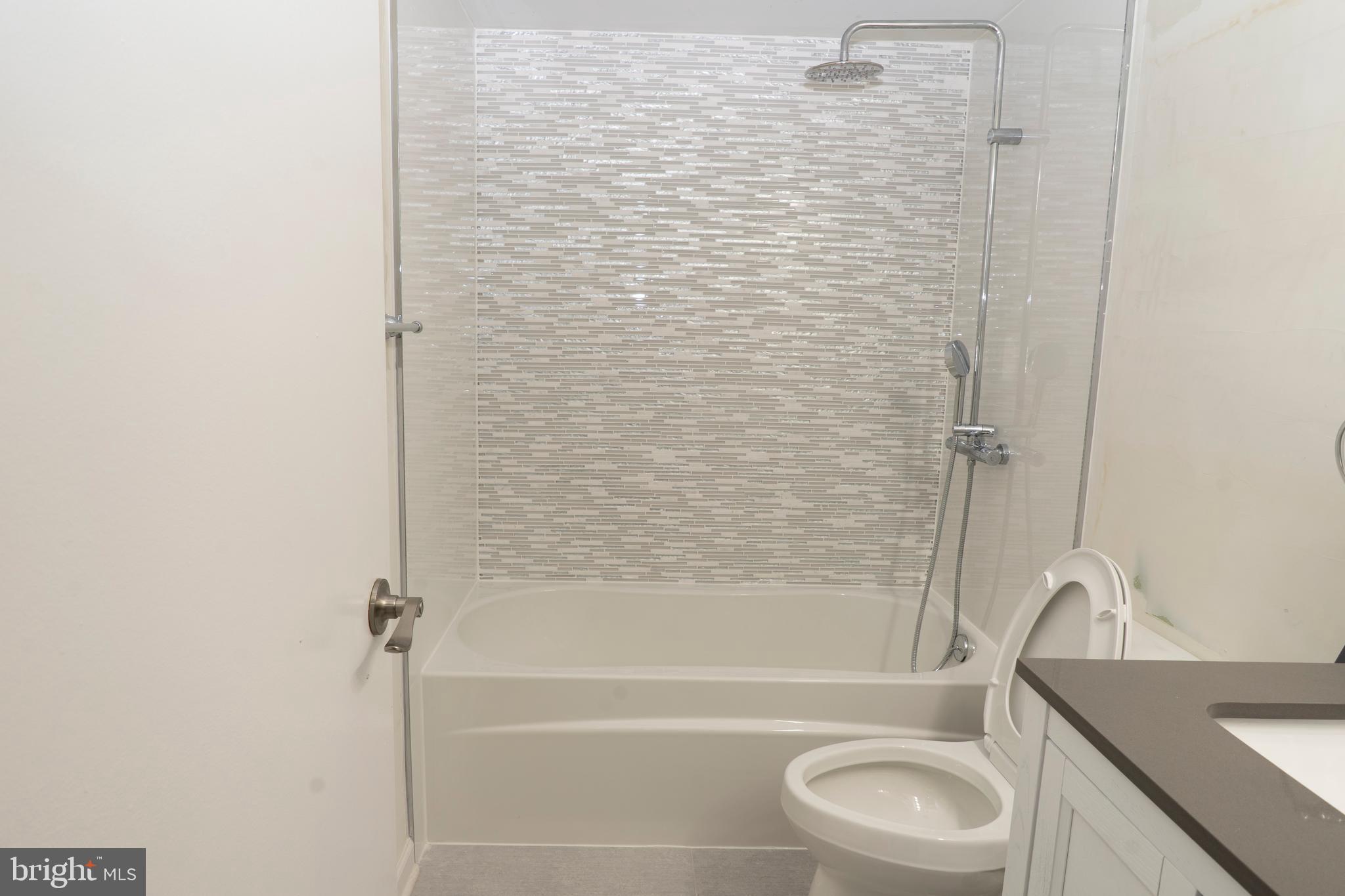 120 Acadia COURT Unit: 10