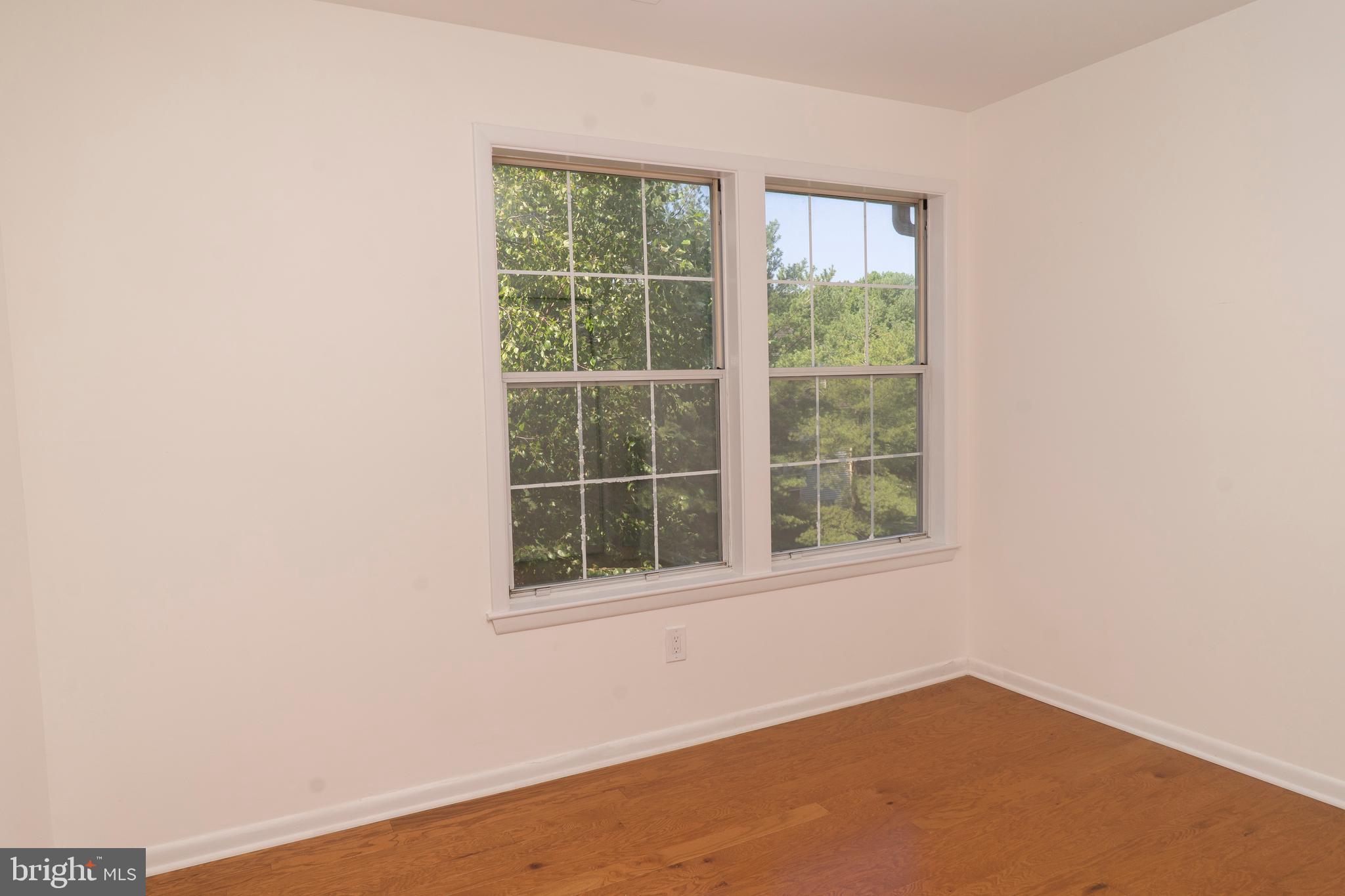 120 Acadia COURT Unit: 10