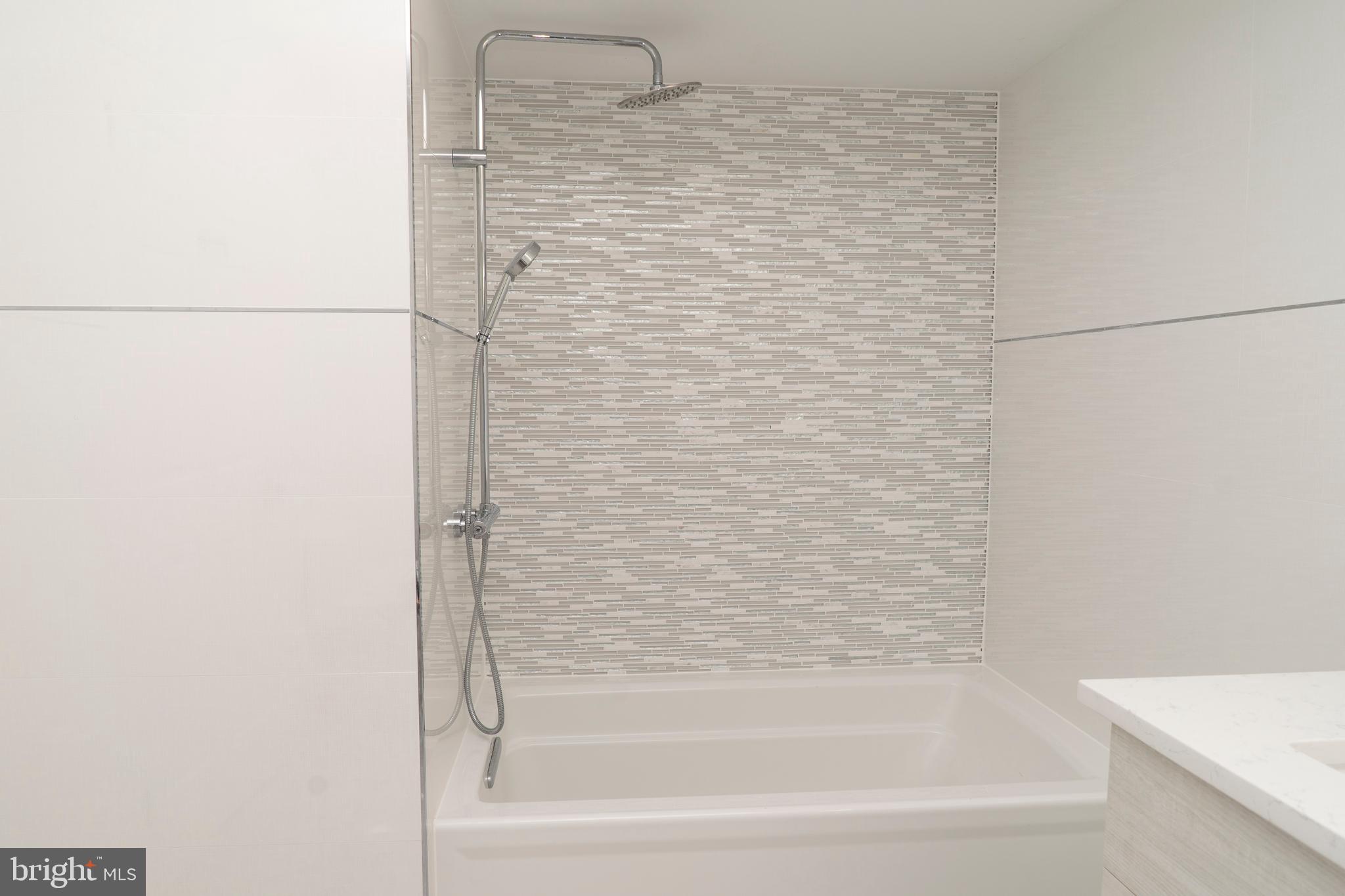 120 Acadia COURT Unit: 10