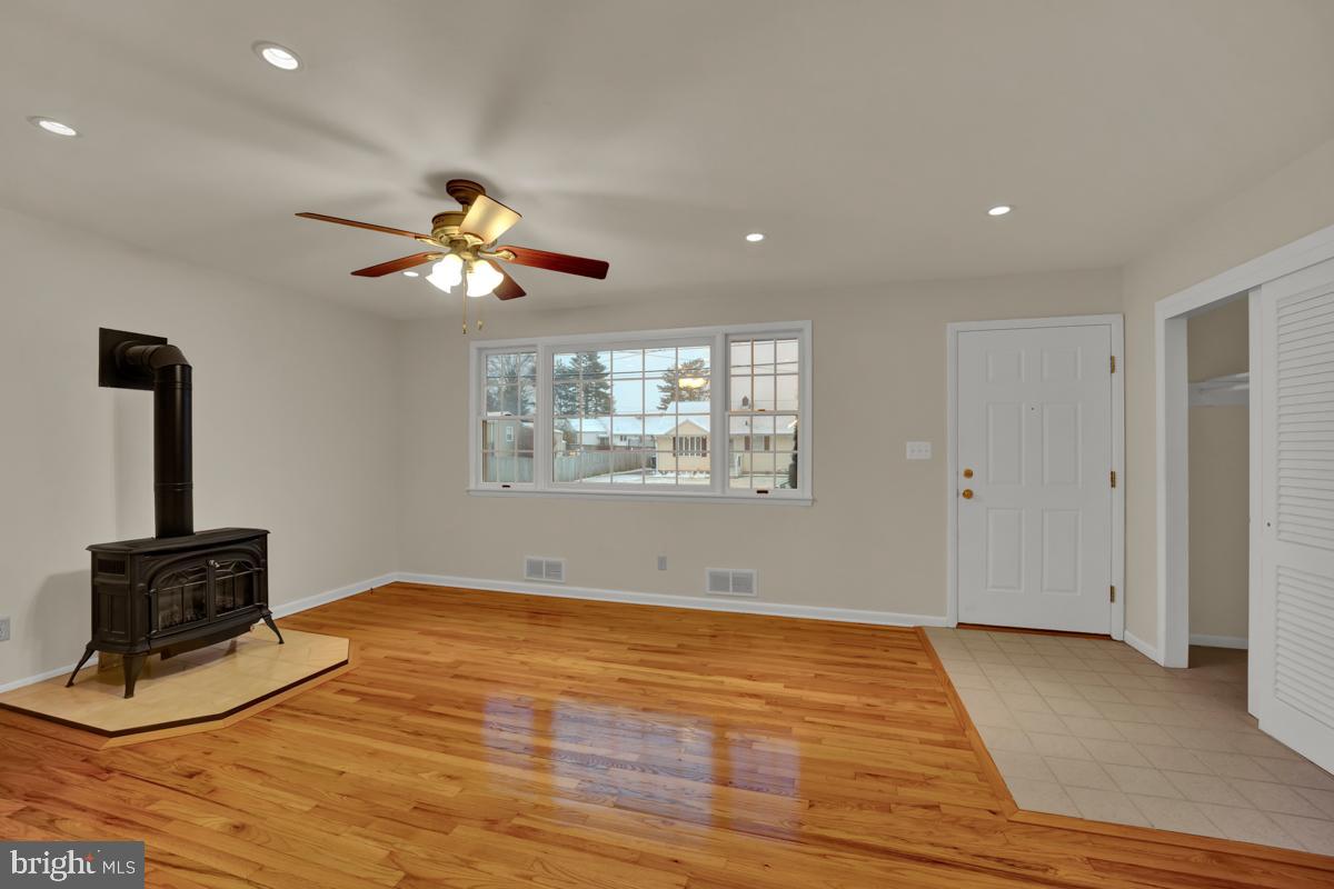 84 Berwyn PLACE