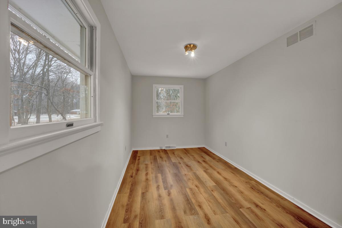 84 Berwyn PLACE