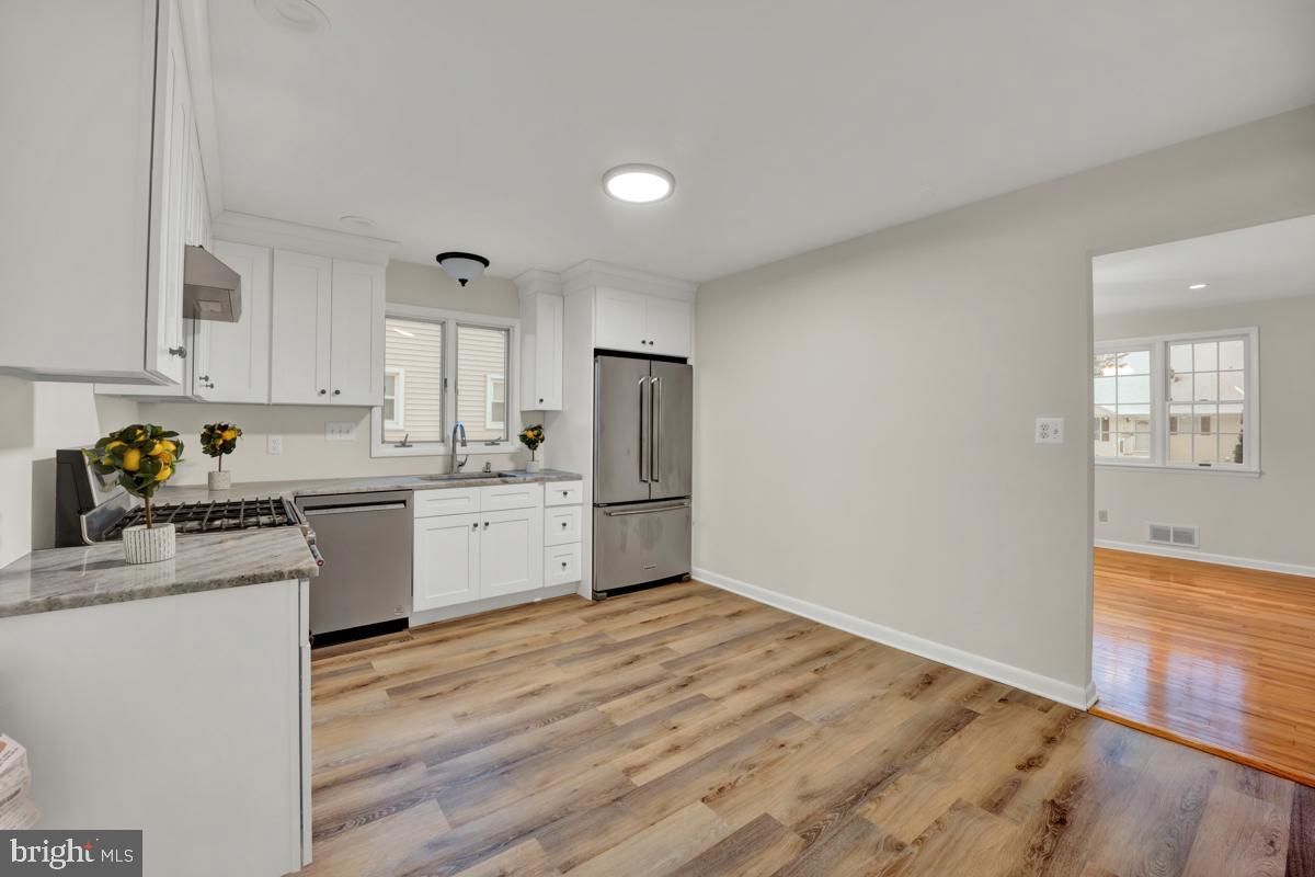 84 Berwyn PLACE