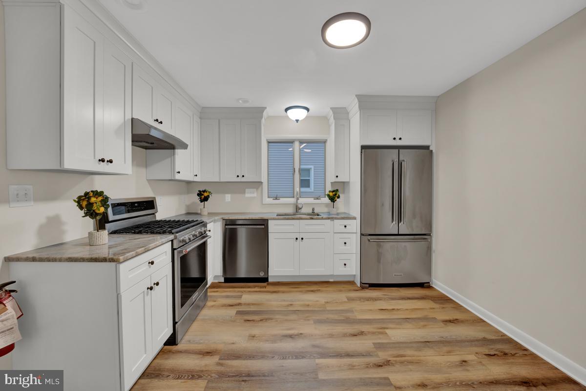 84 Berwyn PLACE