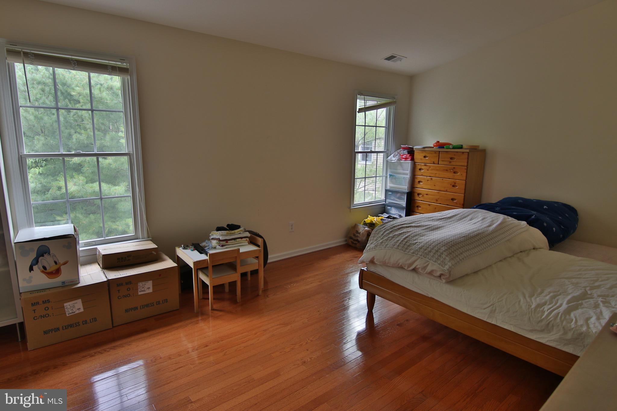 8 Wedgewood Ct