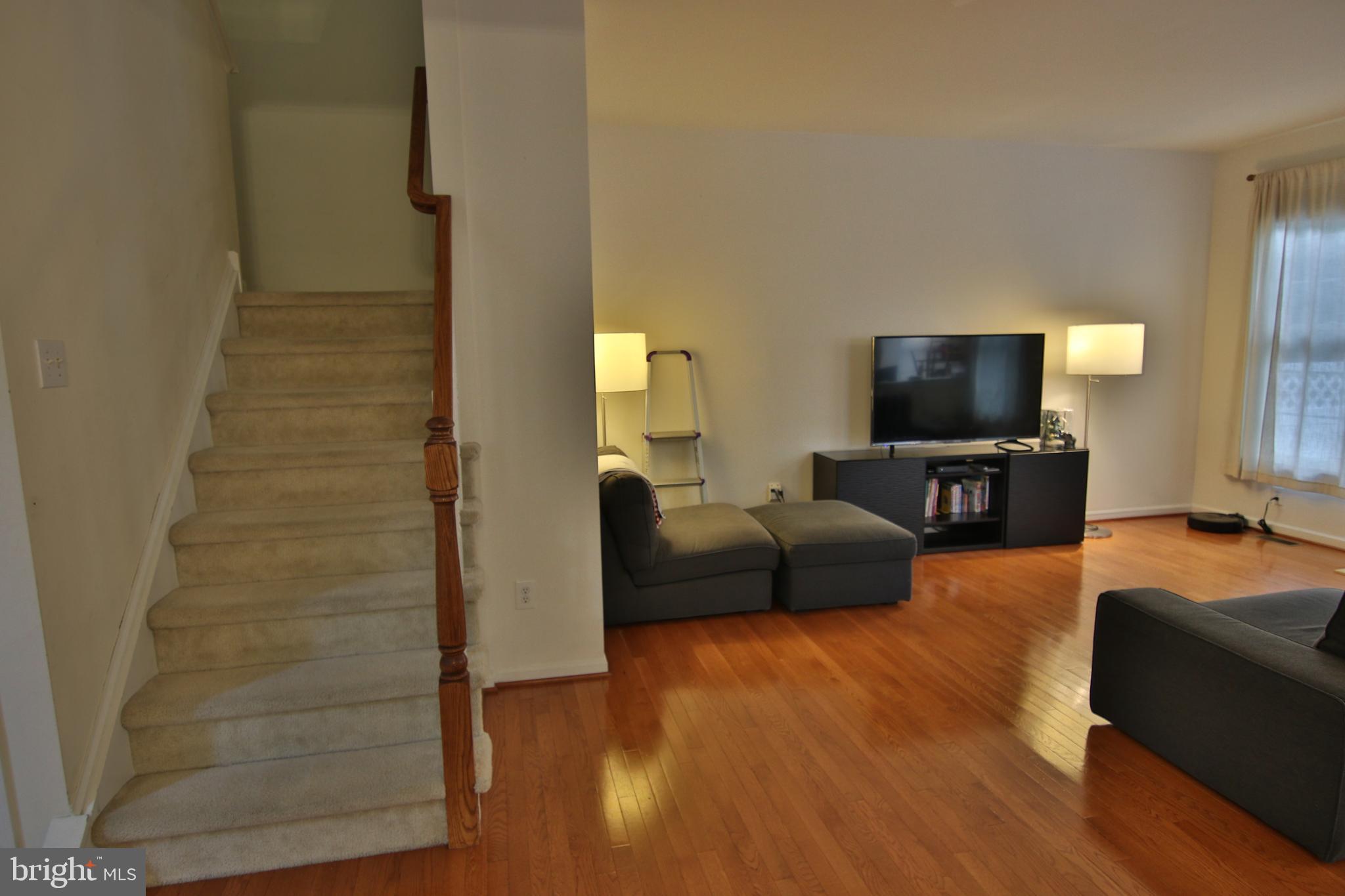 8 Wedgewood Ct