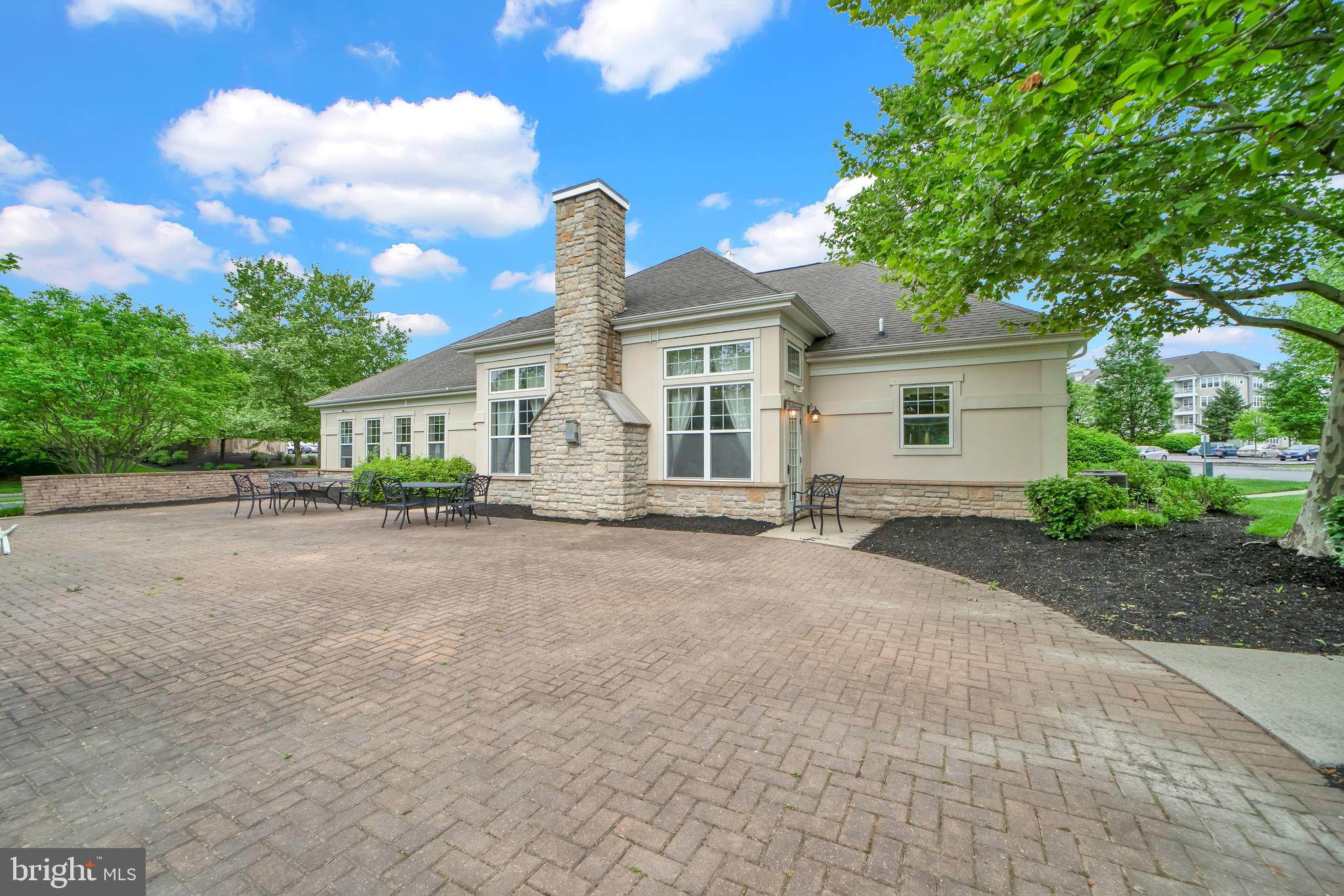 145 Masterson Ct