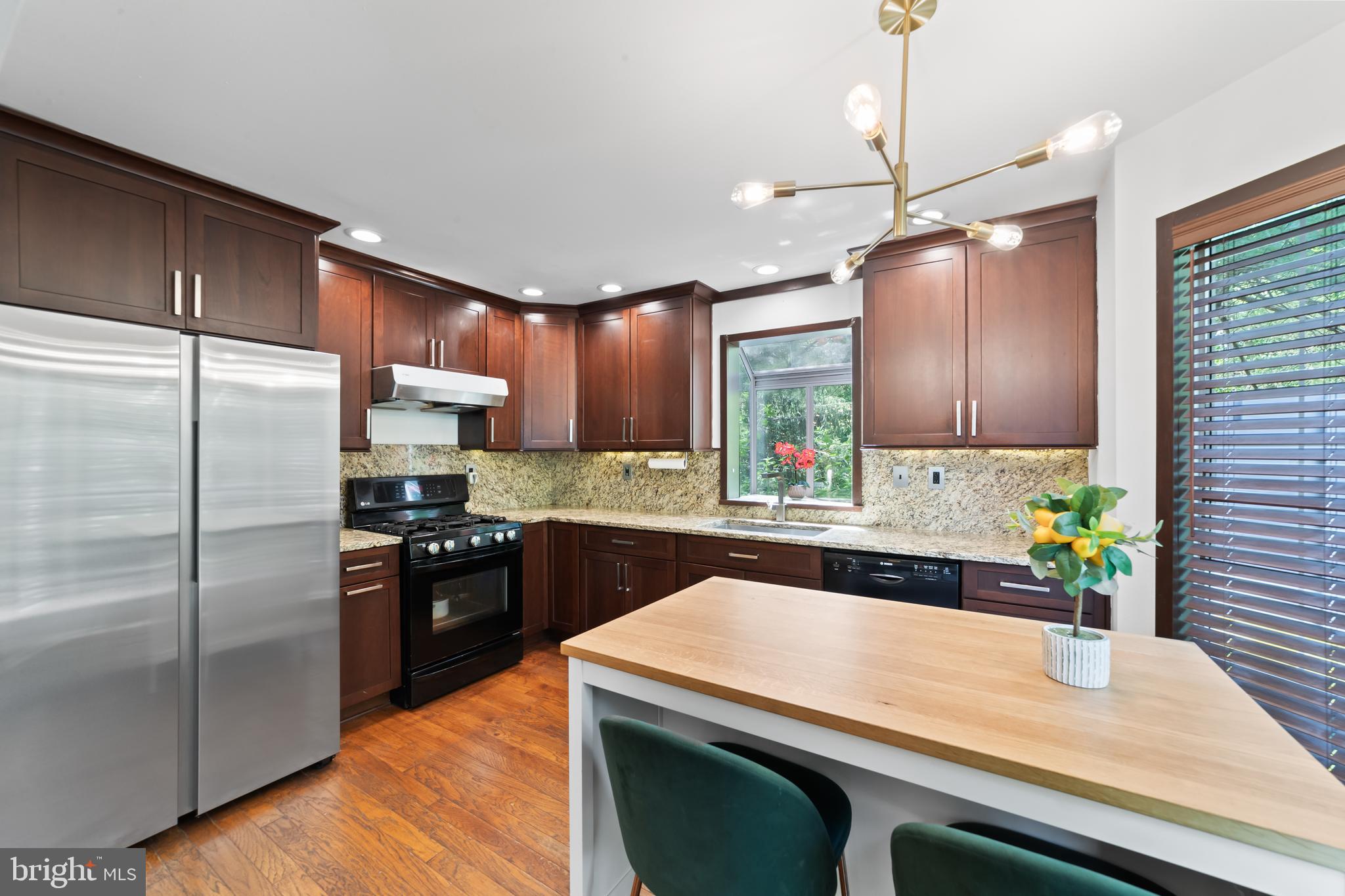 11 Aldgate Ct