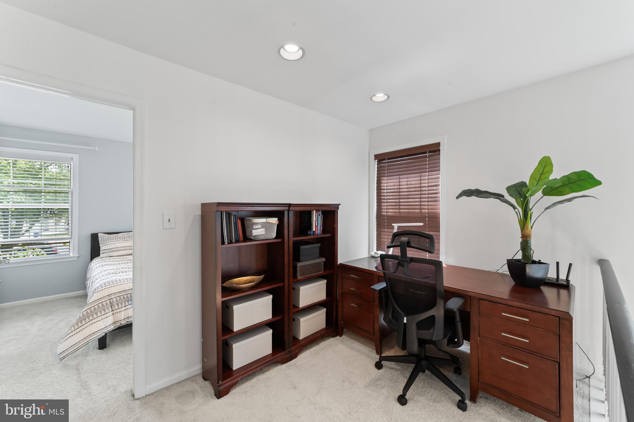 11 Aldgate Ct
