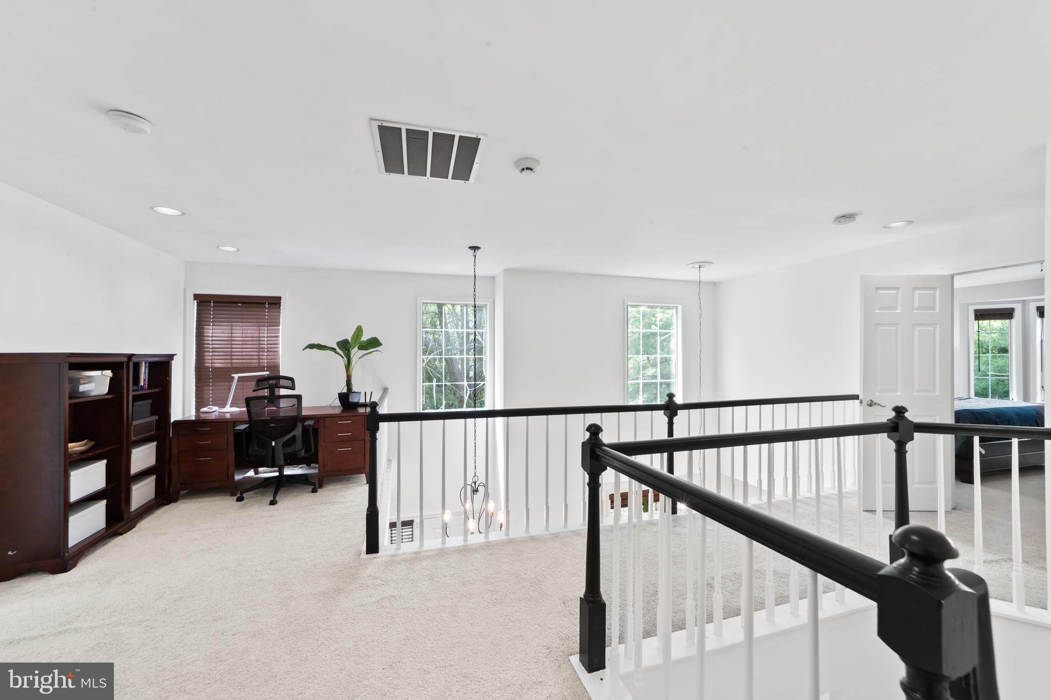 11 Aldgate Ct