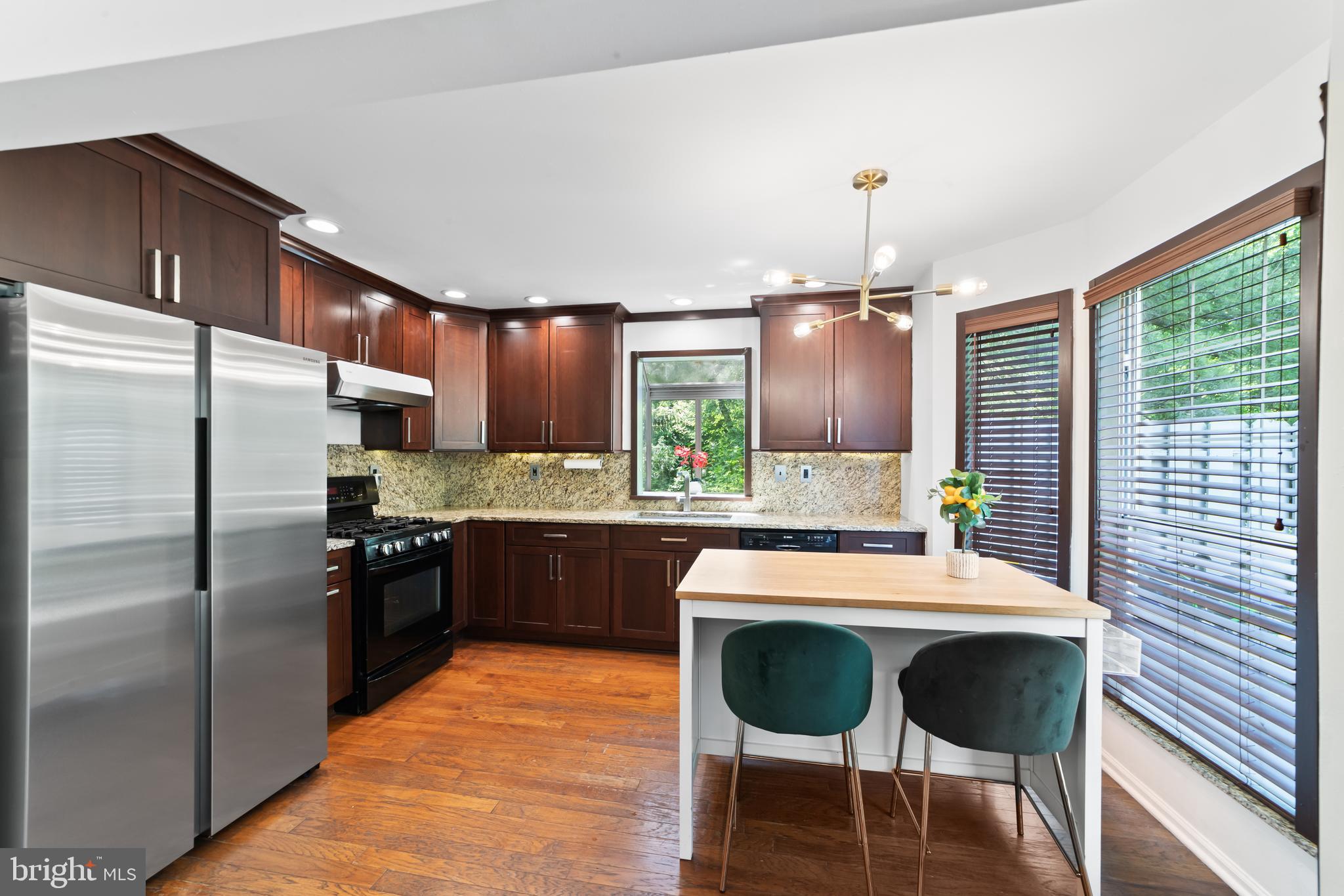 11 Aldgate Ct