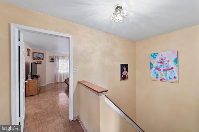 25 Exeter Ct