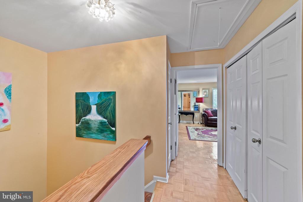 25 Exeter Ct