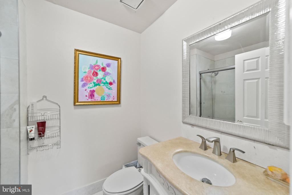 25 Exeter Ct