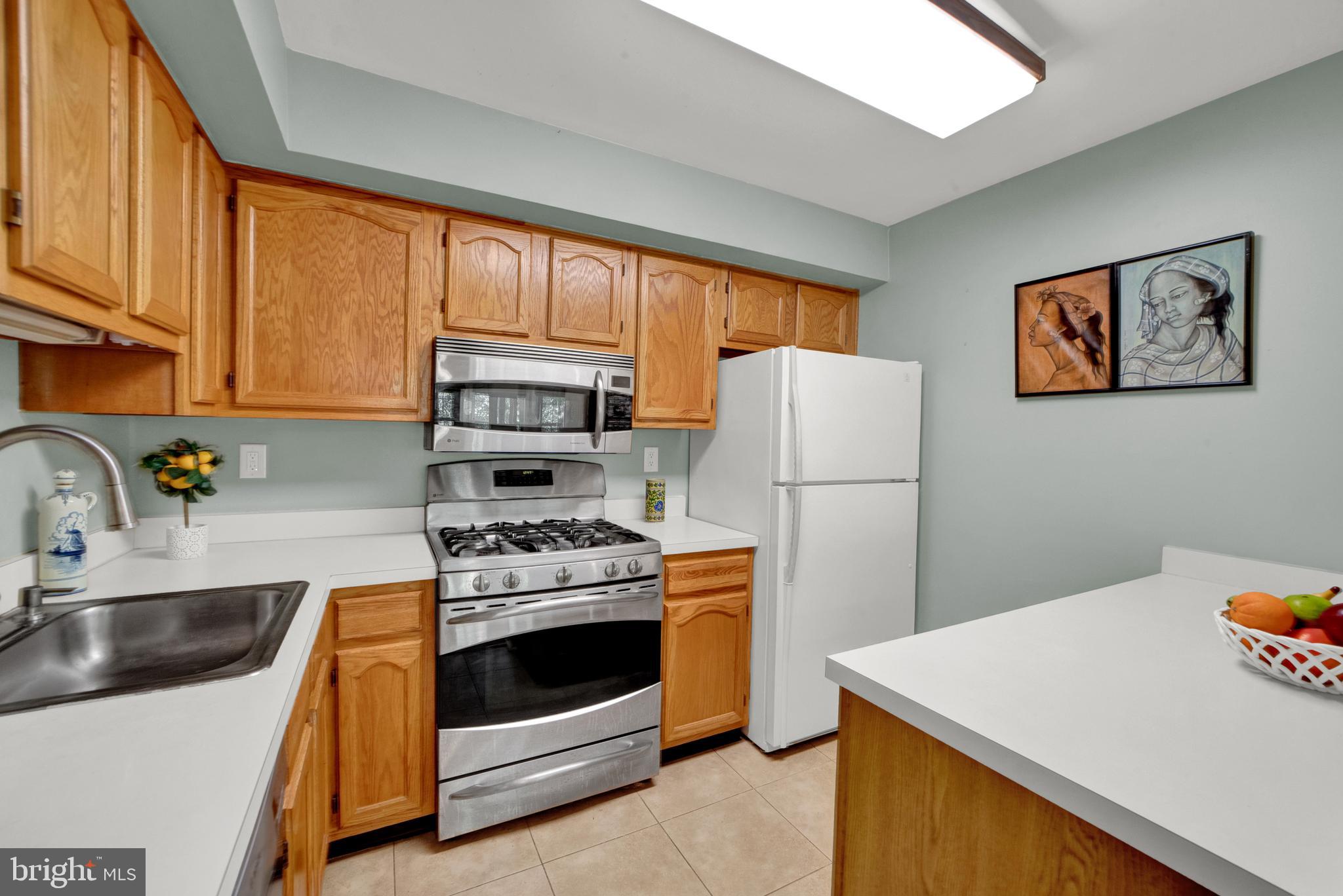 303 Trinity Ct #2