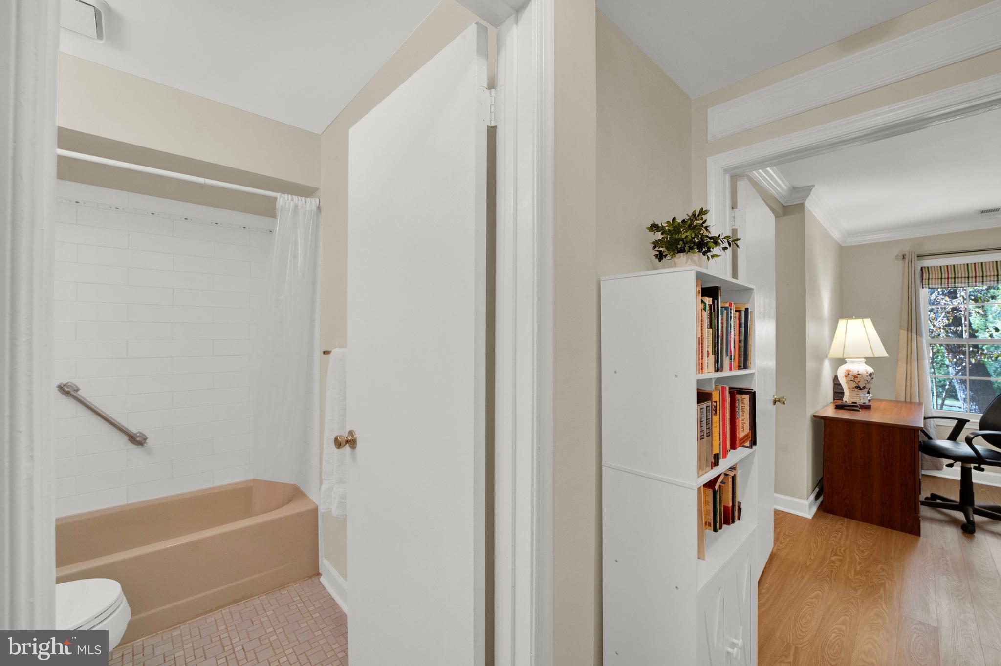 303 Trinity Ct #2