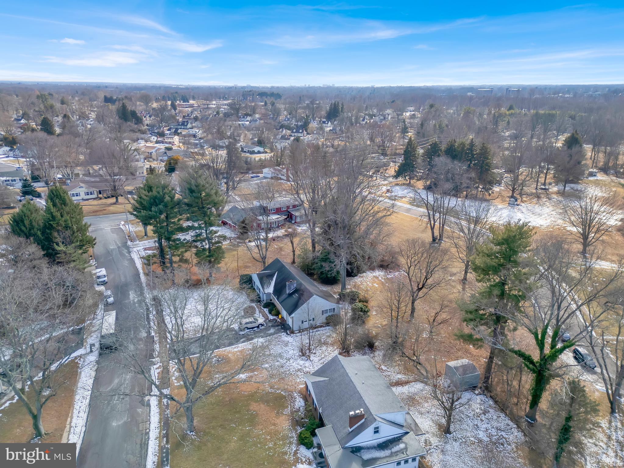 3 Clover Hill Cir