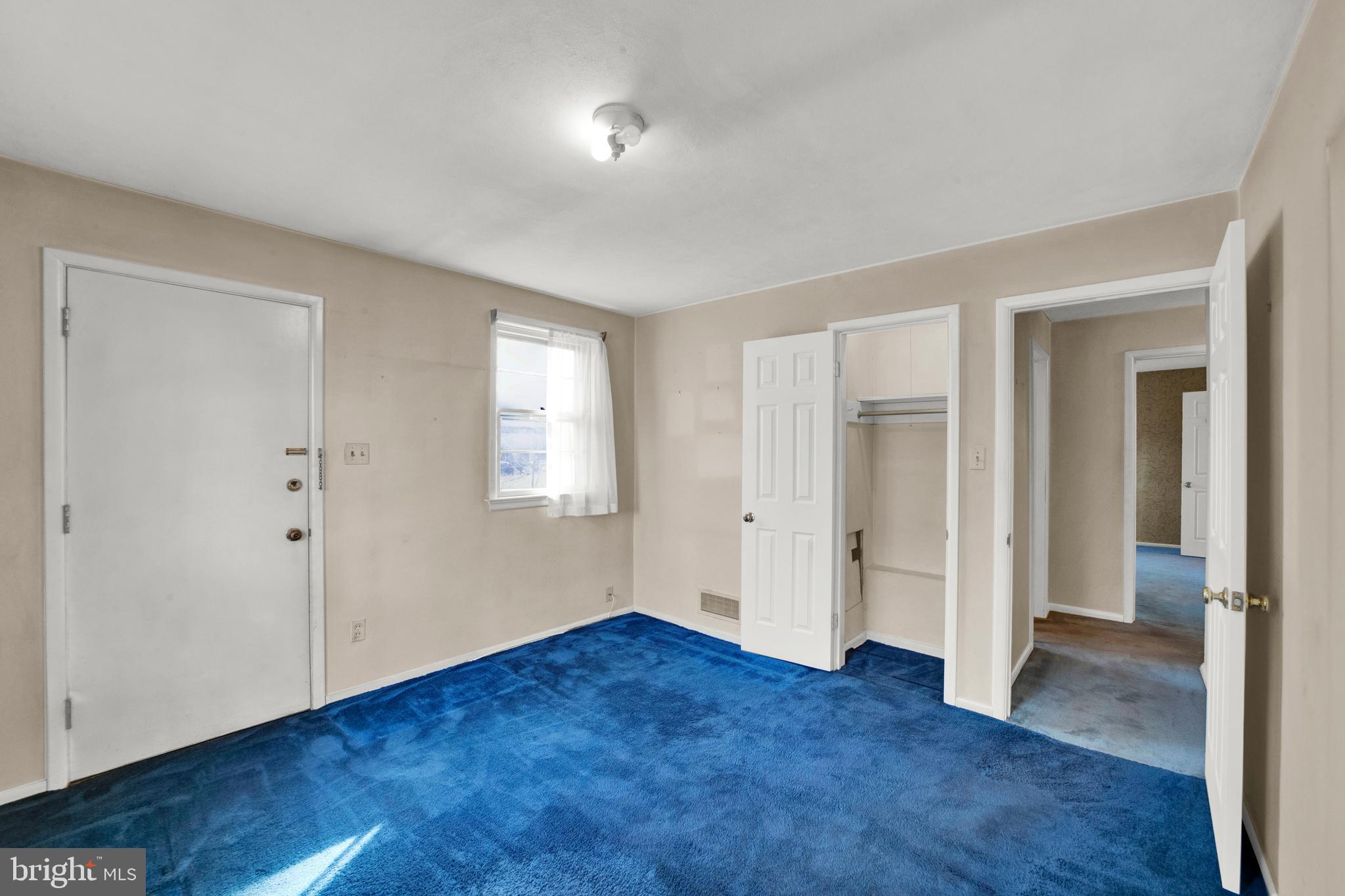 3 Clover Hill Cir