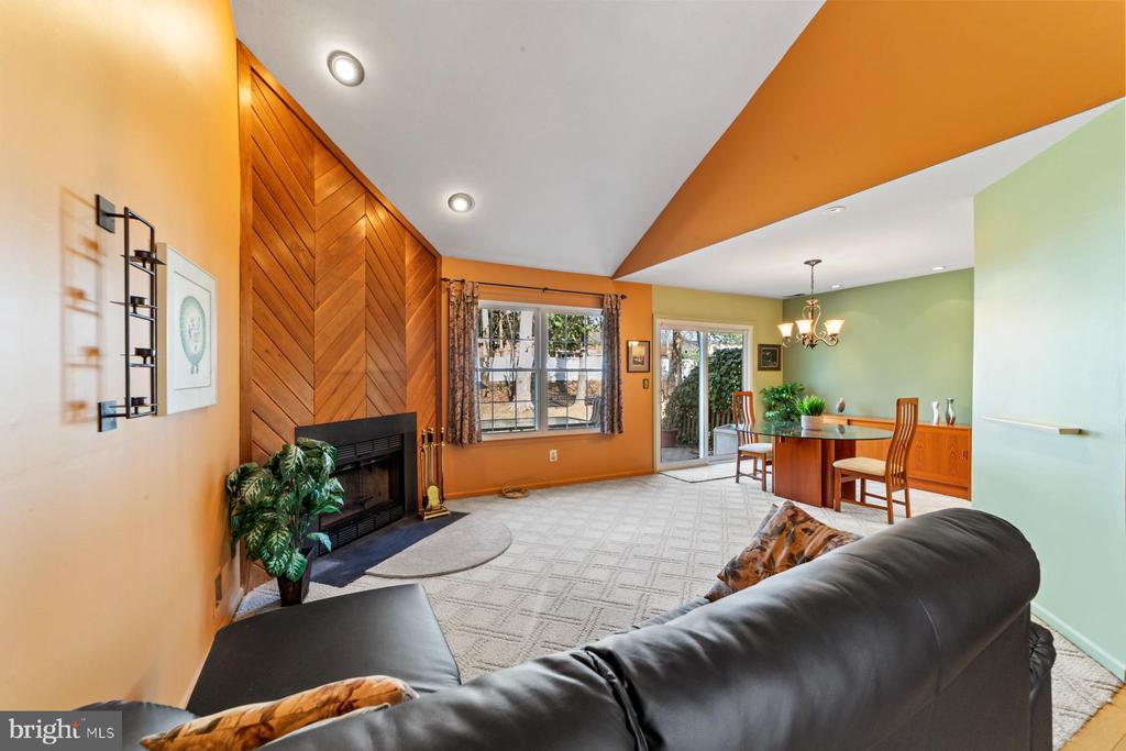 86 Cypress Dr