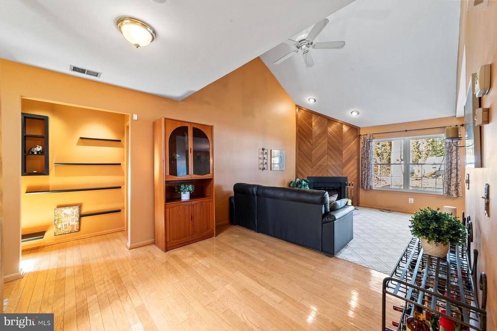 86 Cypress Dr