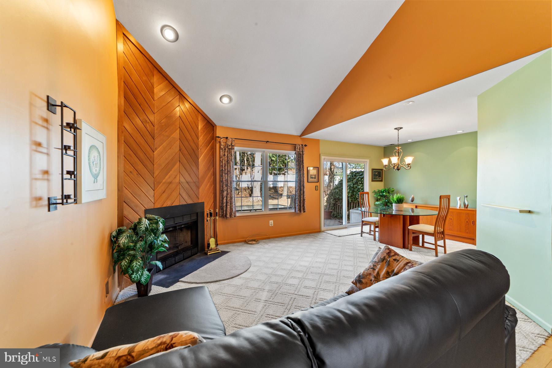 86 Cypress Dr