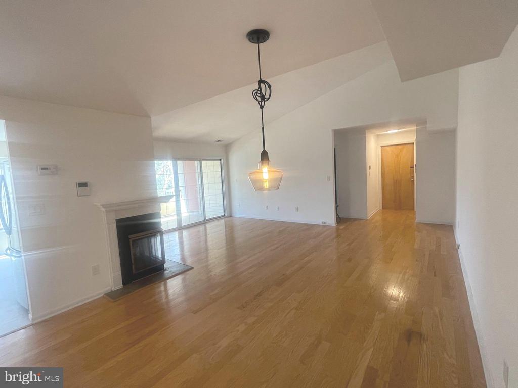 120 ACADIA CT #10