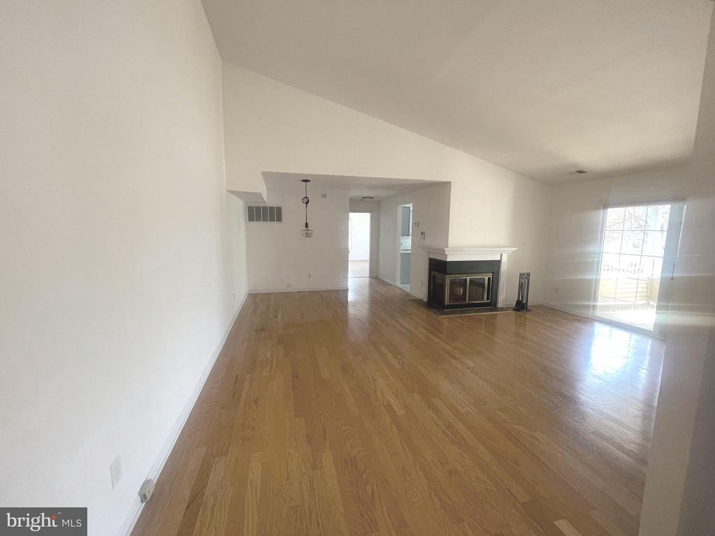 120 ACADIA CT #10