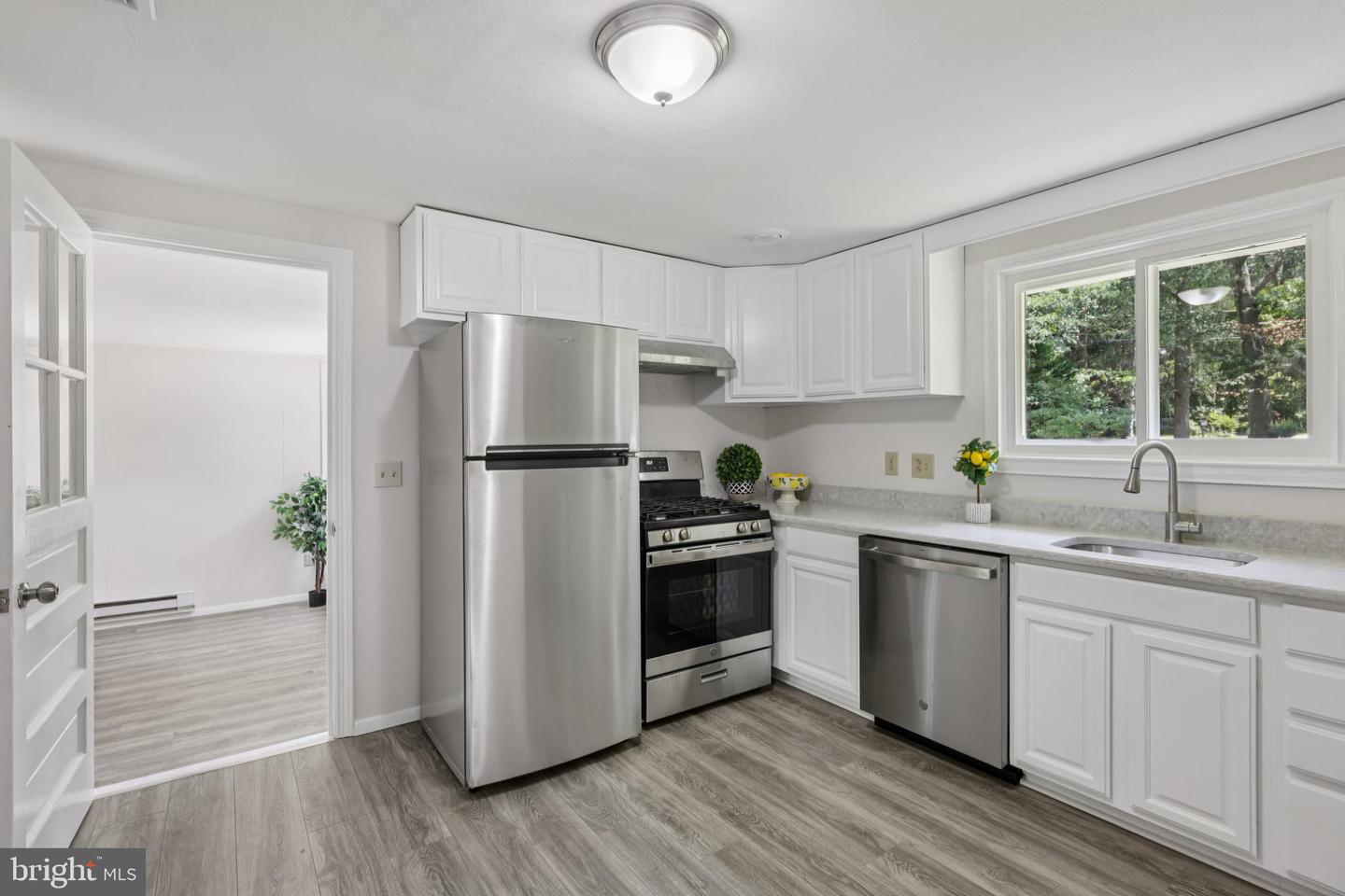 35 Wallace Rd