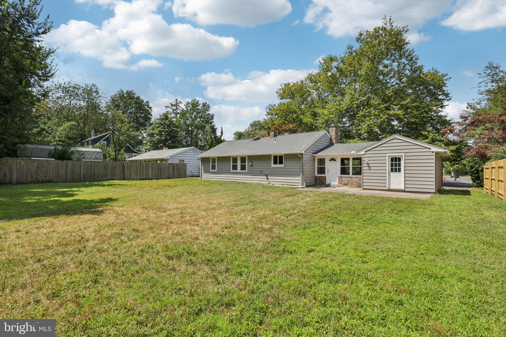 35 Wallace Rd