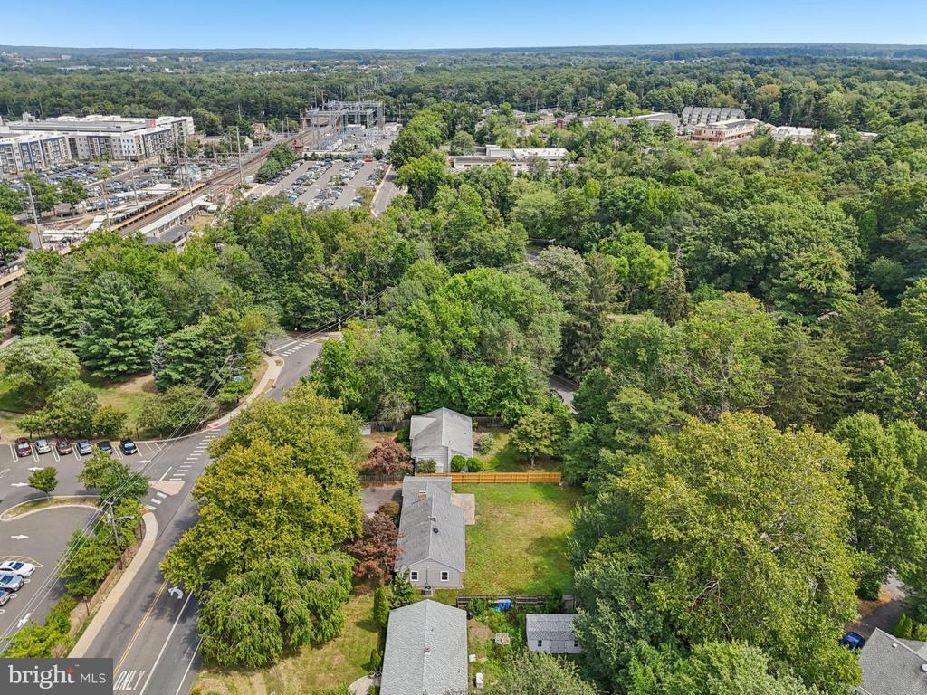 35 Wallace Rd