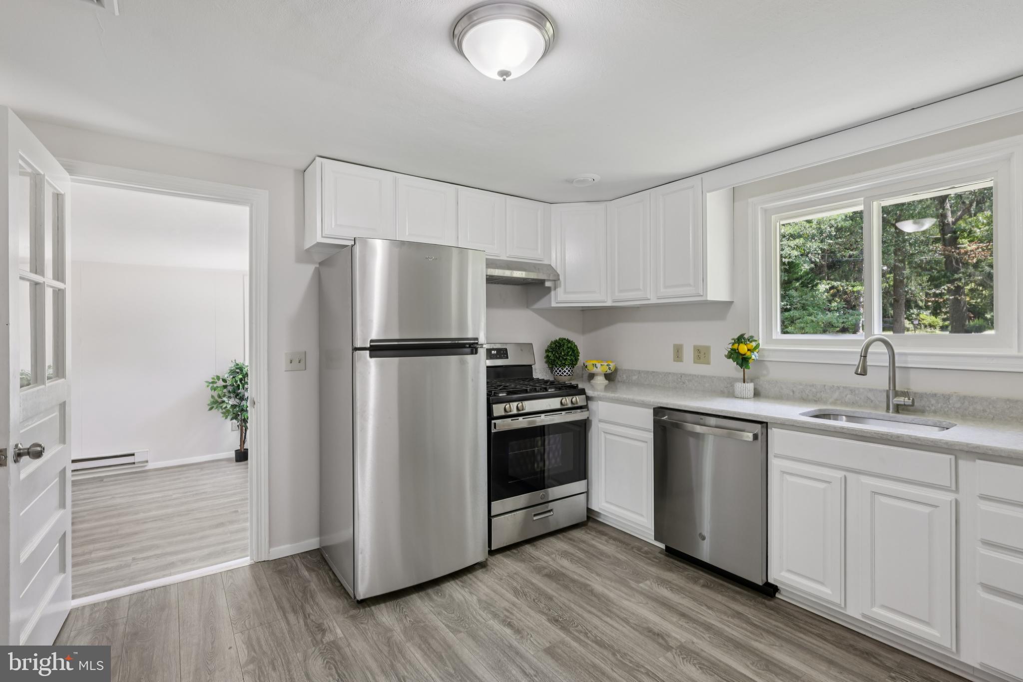 35 Wallace Rd