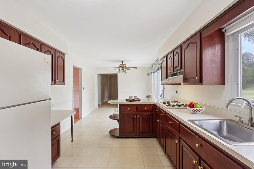15 TINA DRIVE