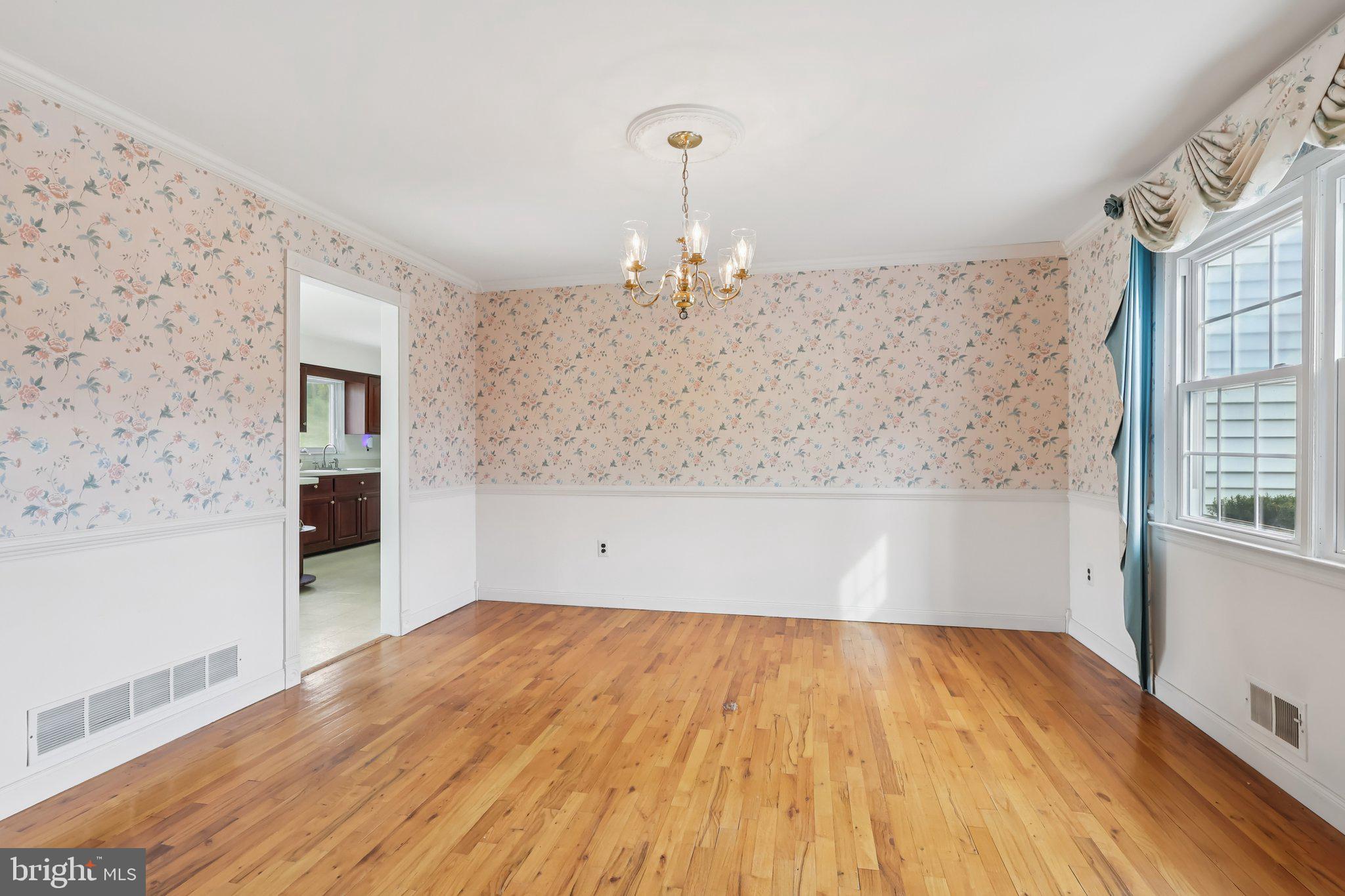 15 TINA DRIVE