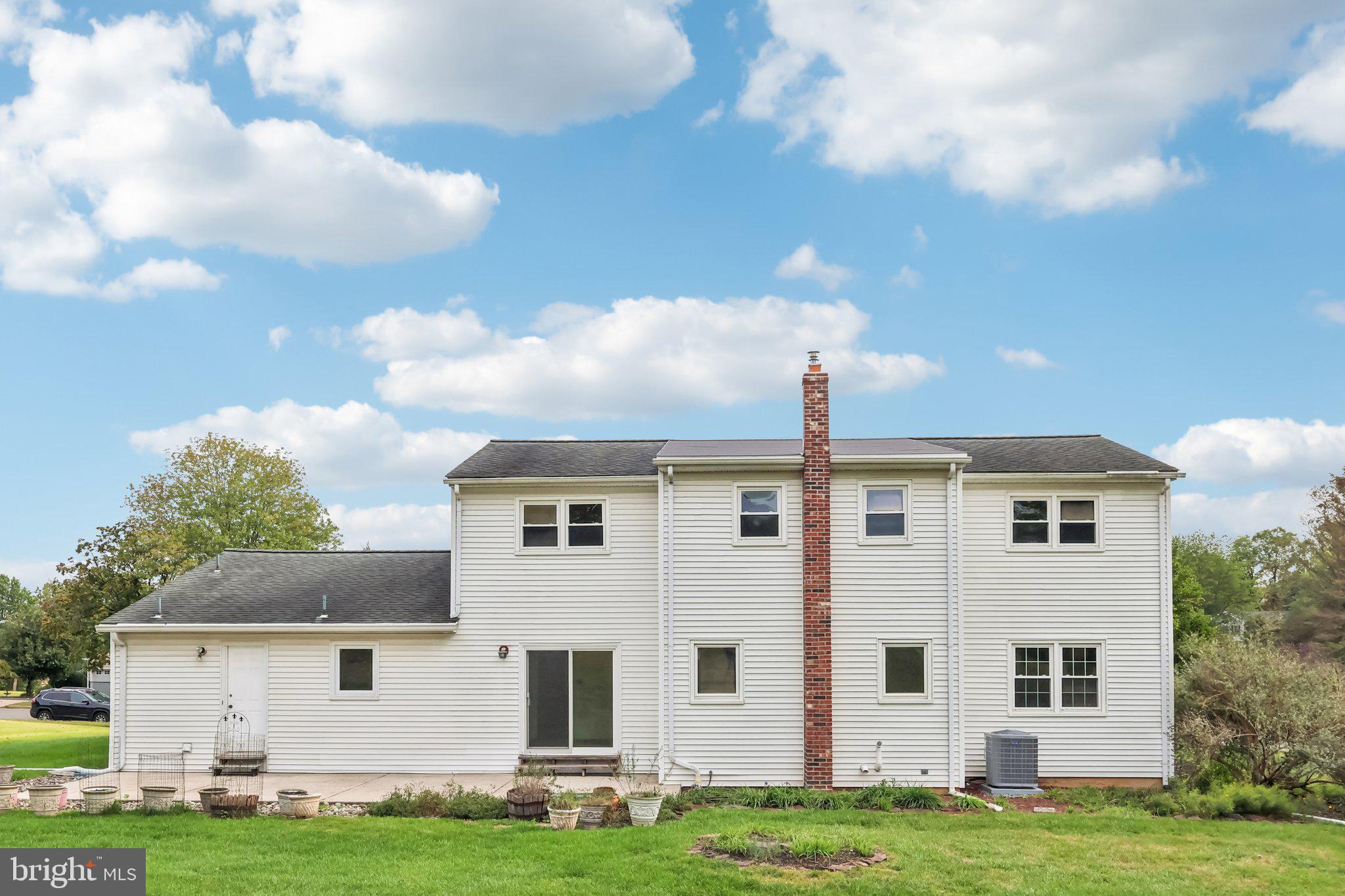 15 TINA DRIVE
