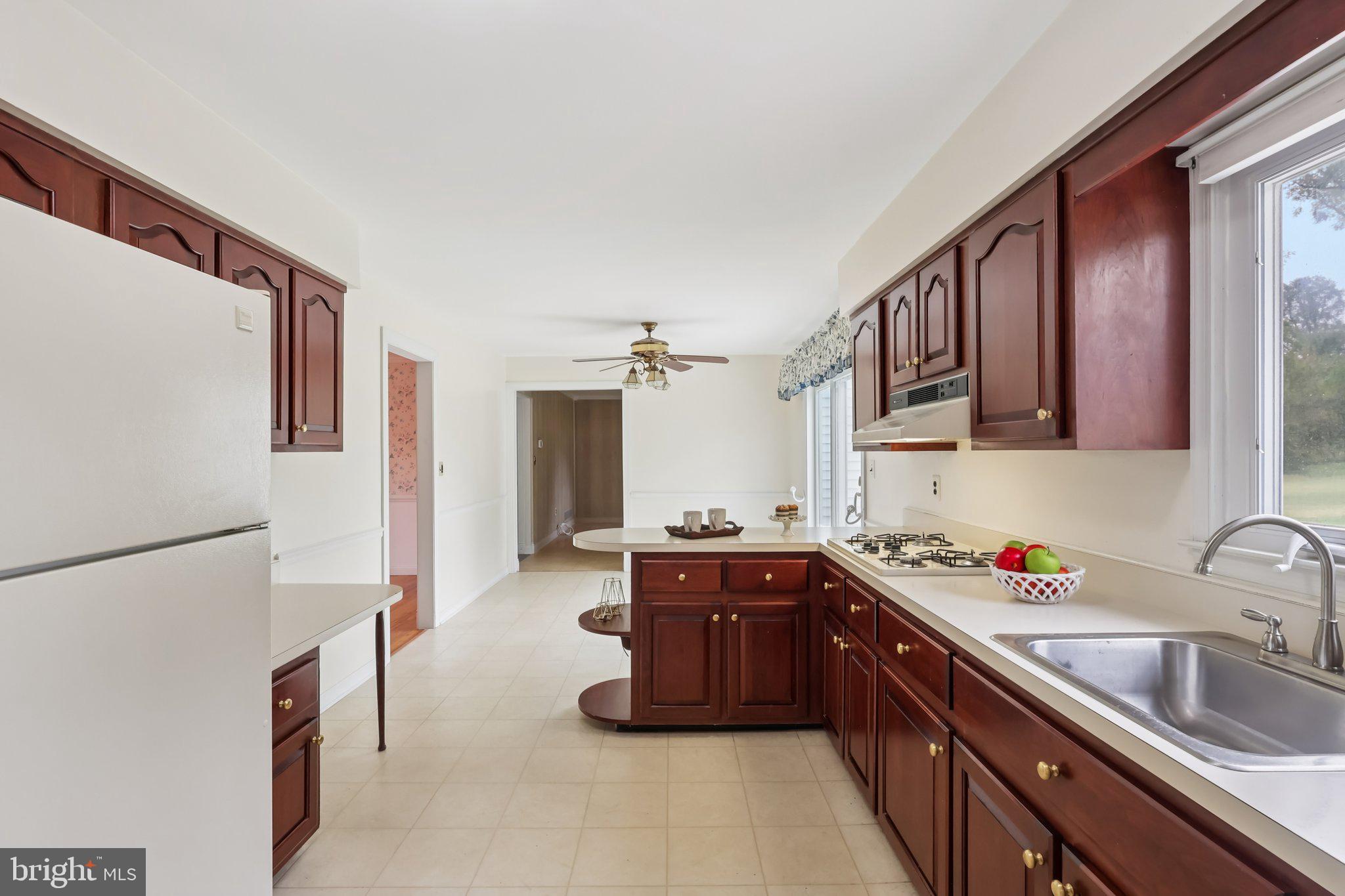 15 TINA DRIVE